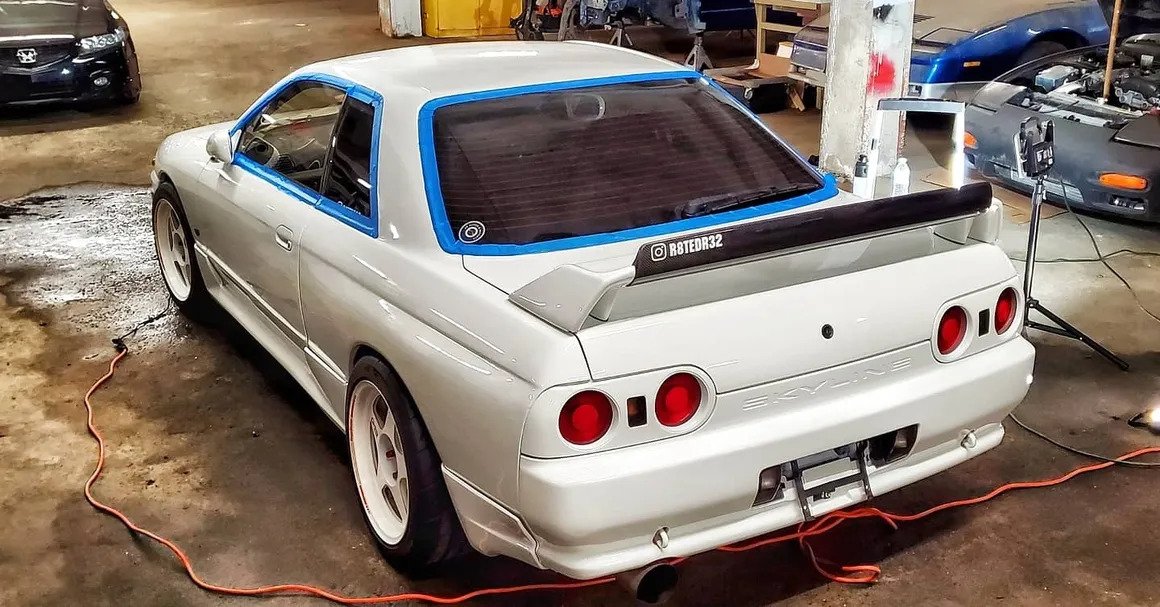 ceramic coating services
interior car detailing
exterior car detailing
headlight restoration
mobile car wash at home
engine bay detailing