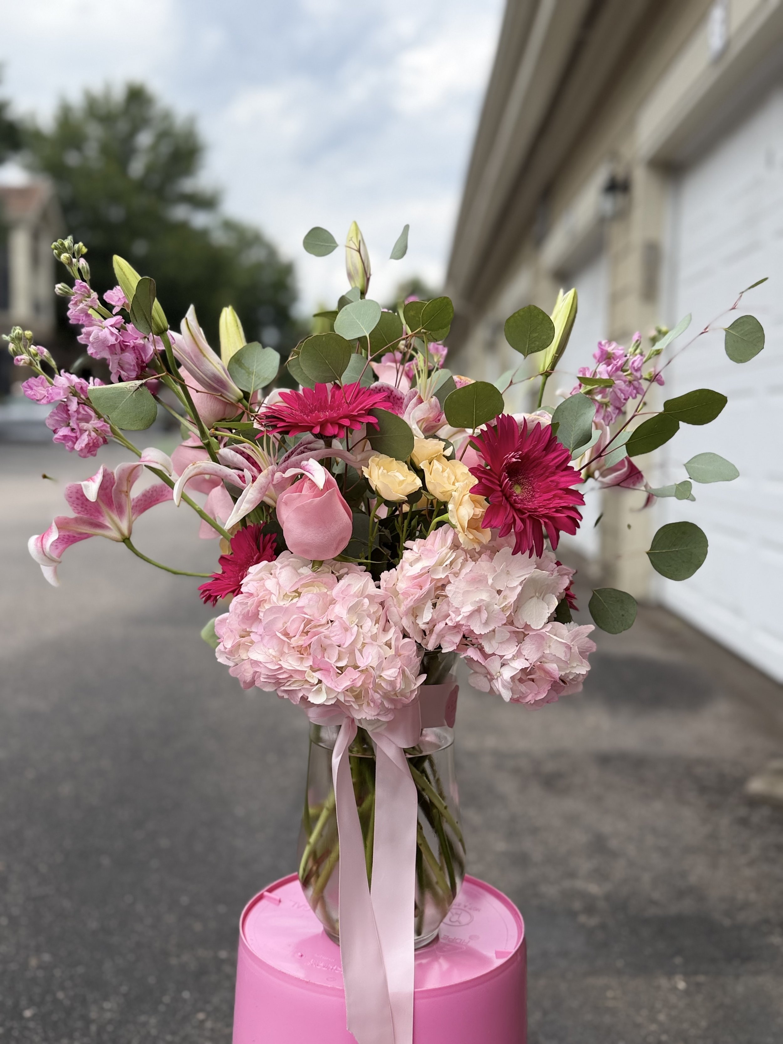 Large pretty in pink arrangement