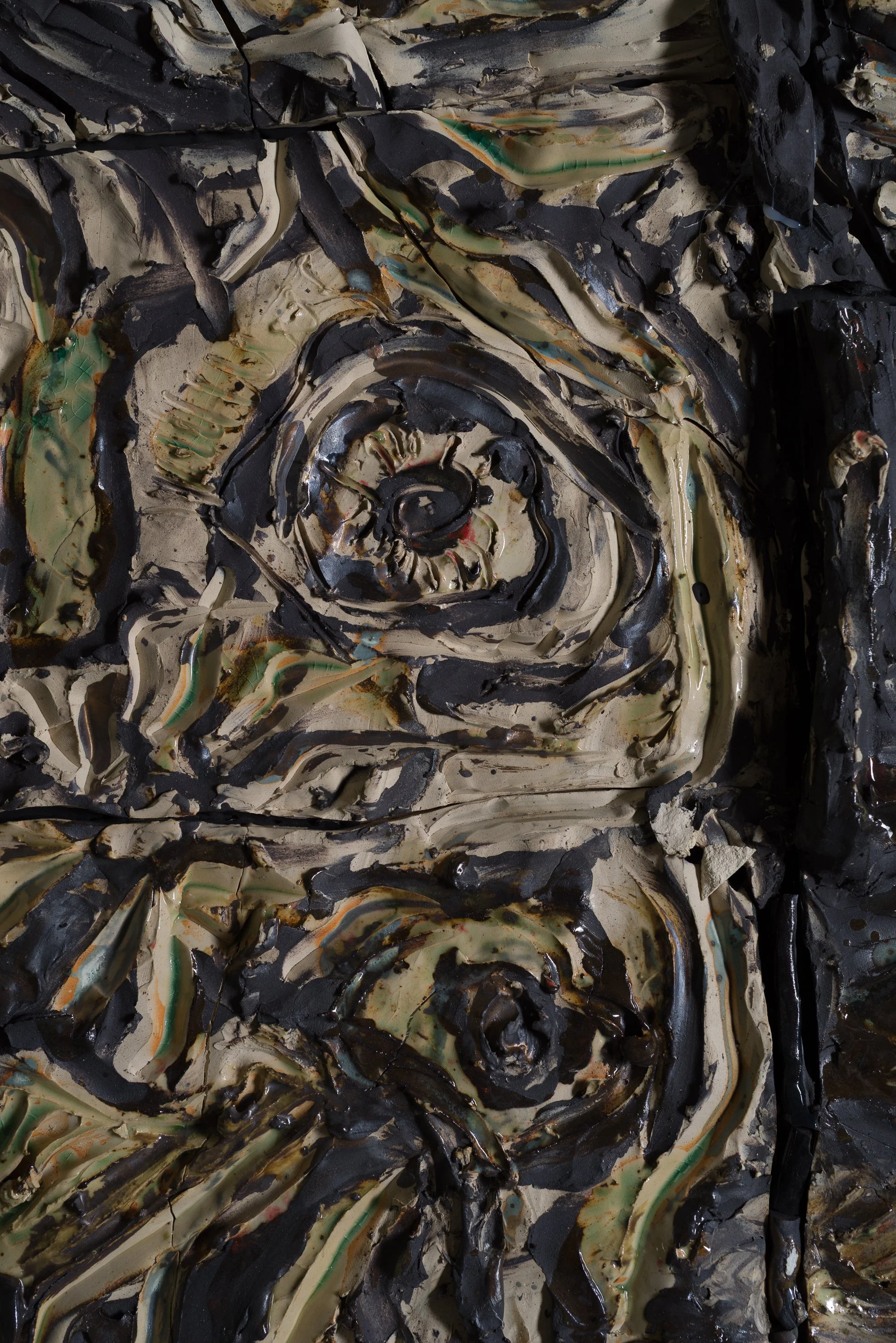 Fresque grande 2, céramique, 230 x 203 cm, 2025