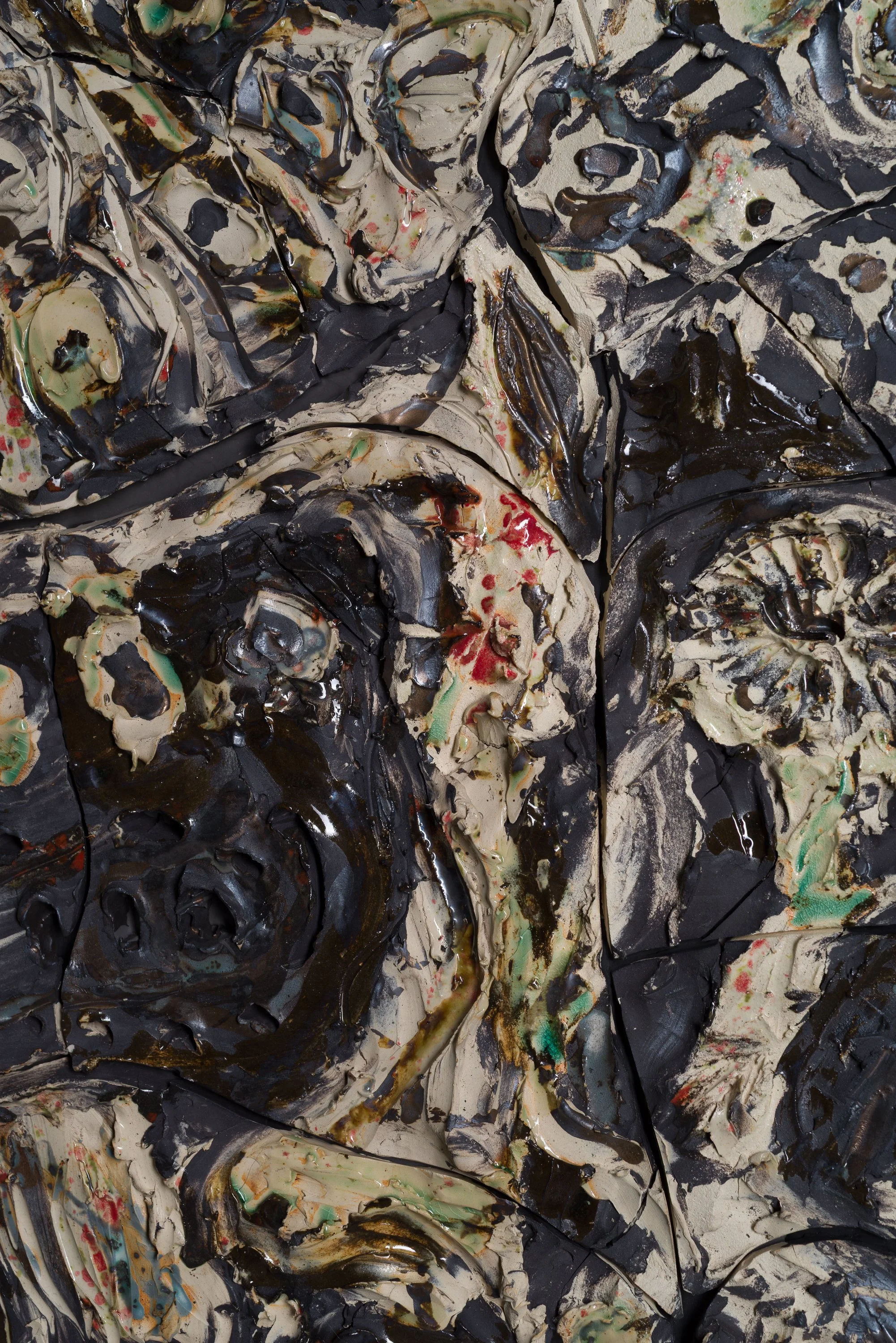 Fresque grande 2, céramique, 230 x 203 cm, 2025
