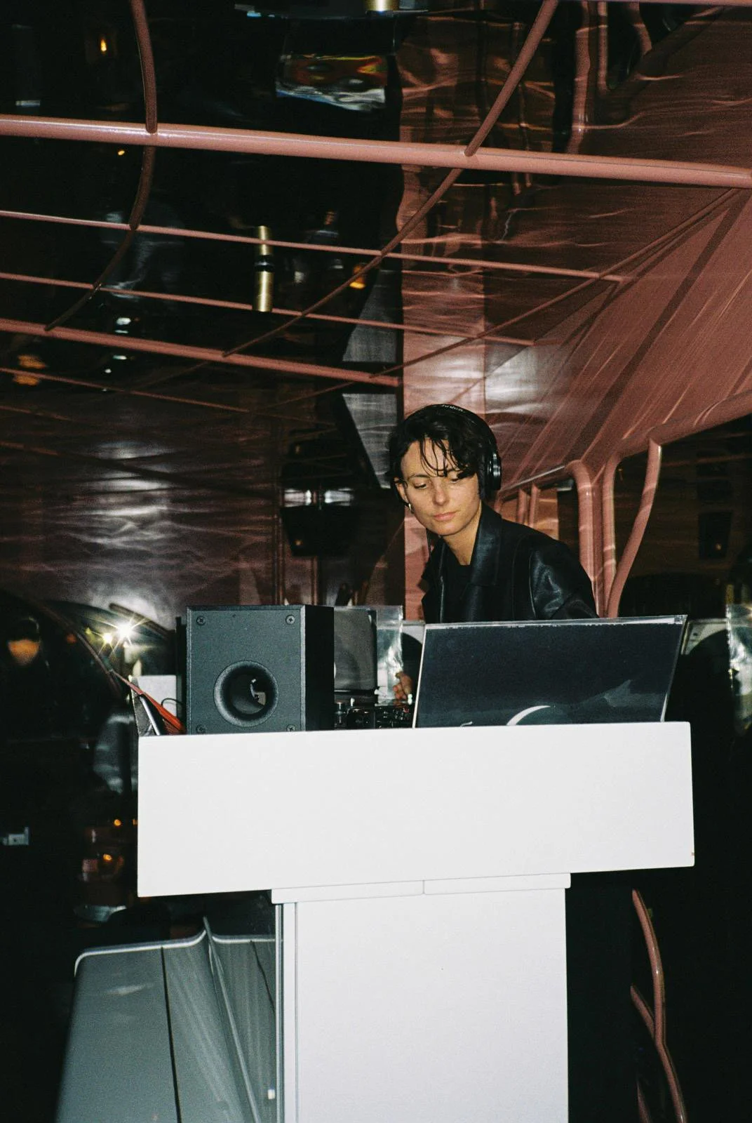 LILY WINTER + HENRY COMB