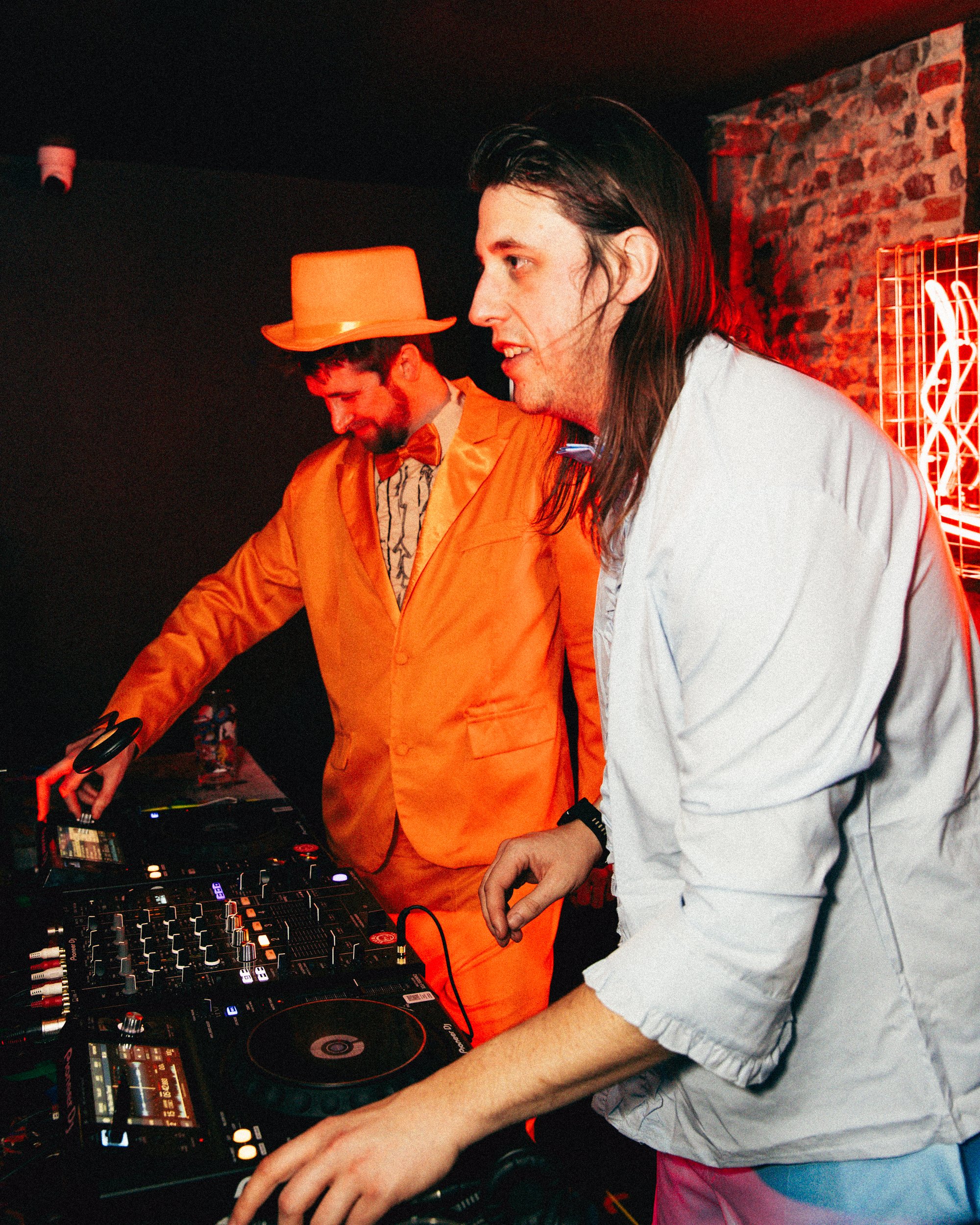 2025-12-31 Dead Wax NYE-205.jpg