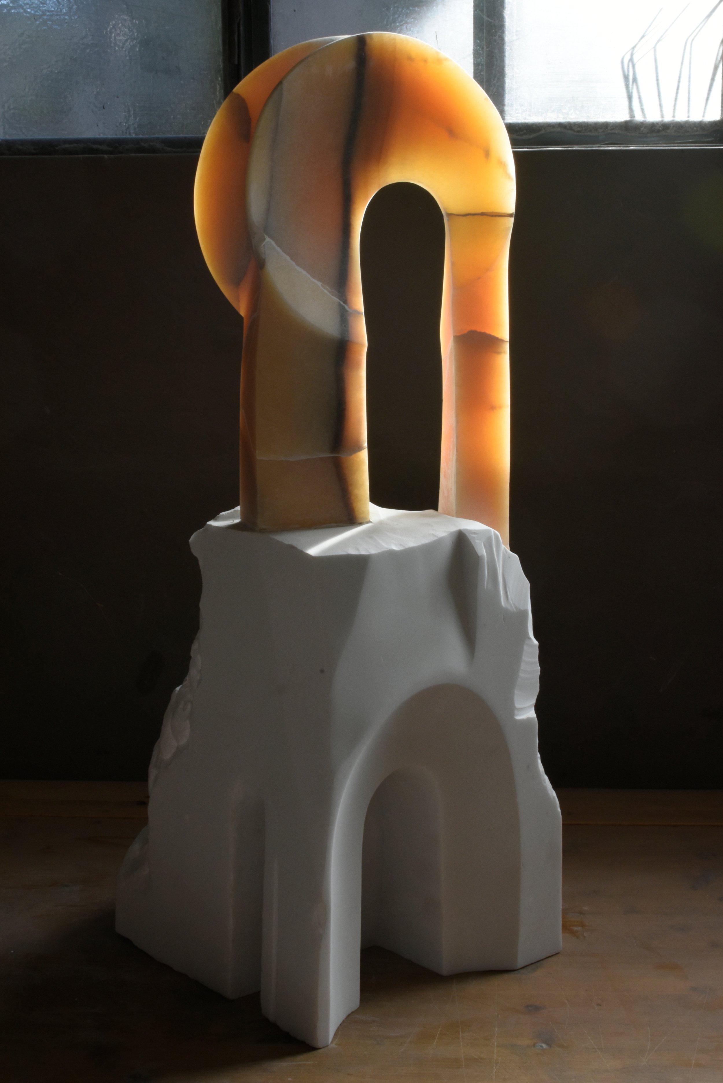 'Tramonto' .
Carrara white marble and onyx .
Height - 68cm .
Width - 31cm .
Depth - 28cm .
POA