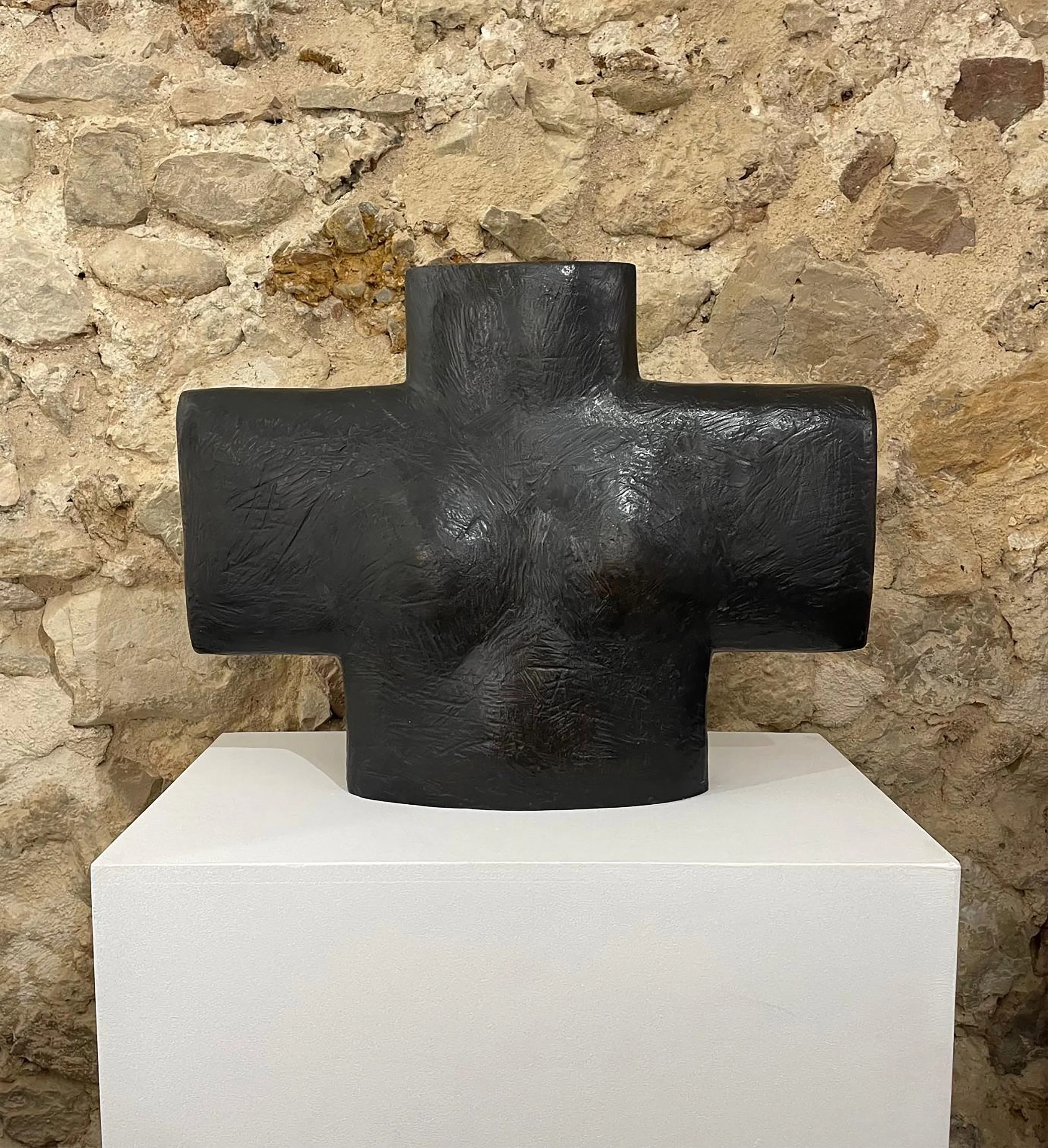 'Torso' .
Foundry bronze (Edition of 8) .
Height - 48.5cm .
Width - 62cm .
Depth - 9cm .
POA