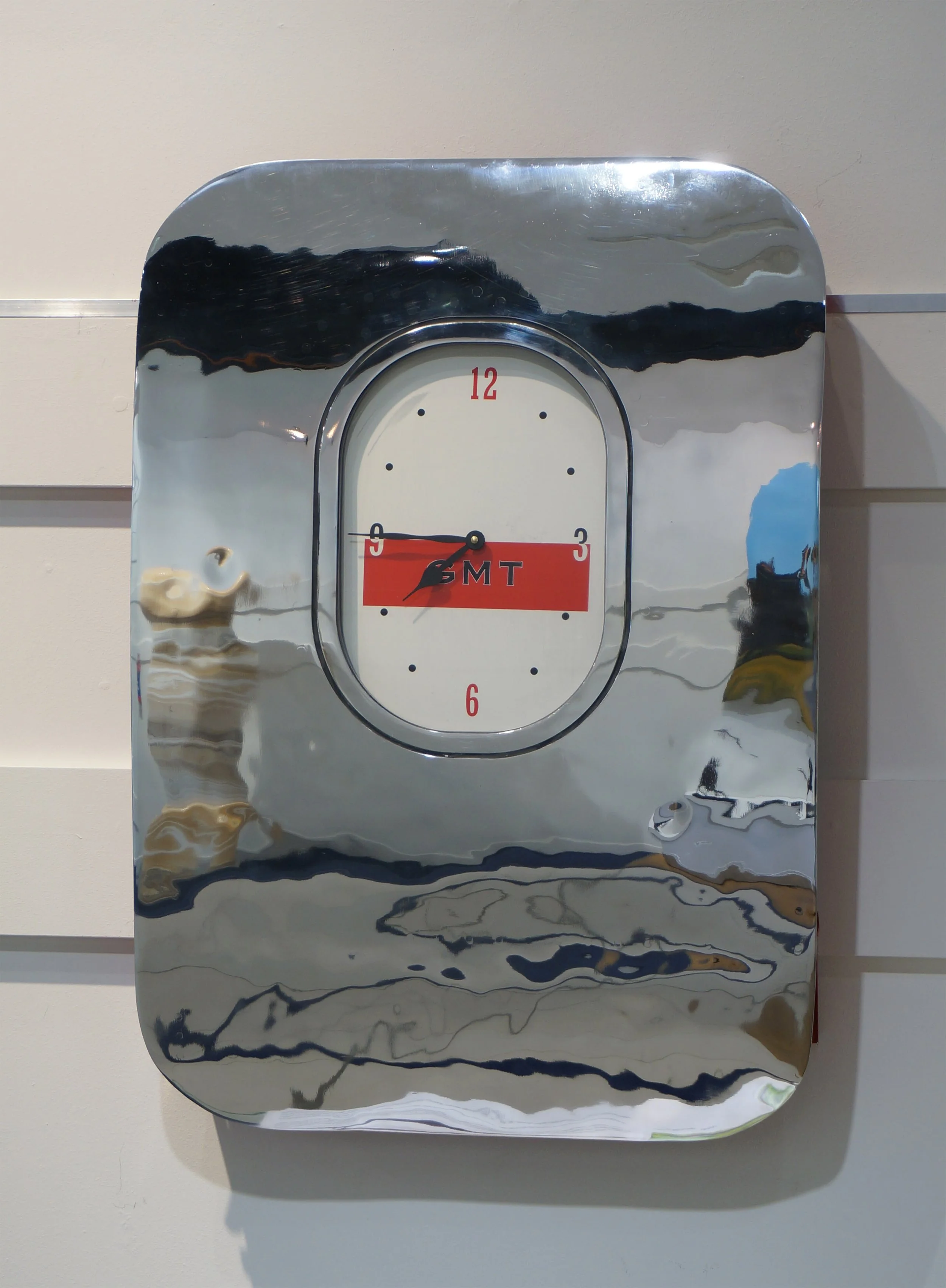 'Airbus single clock' .
Window and fuselage from an Airbus and German quartz clock mechanism .
Height - 86cm .
Width - 60cm .
Depth - 13cm .
POA