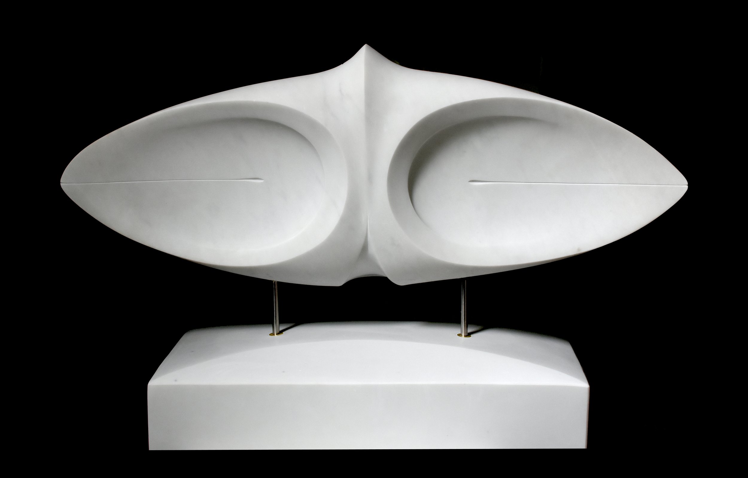 ‘Breathe’ .
White Carrara marble .
Height - 43cm .
Width - 67cm .
Depth - 22cm .
POA
