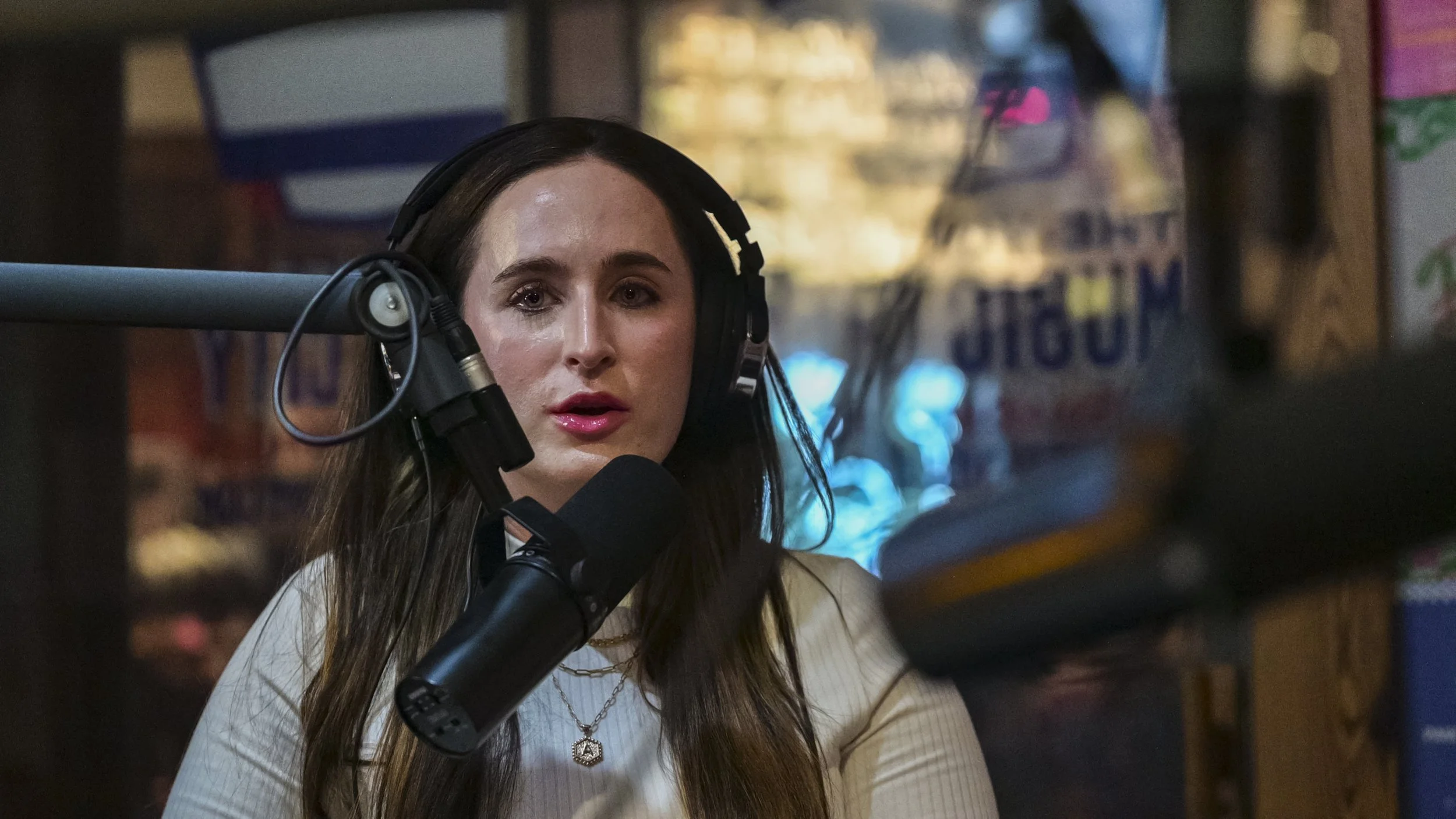 Queens_table-10-28-25-18.jpg