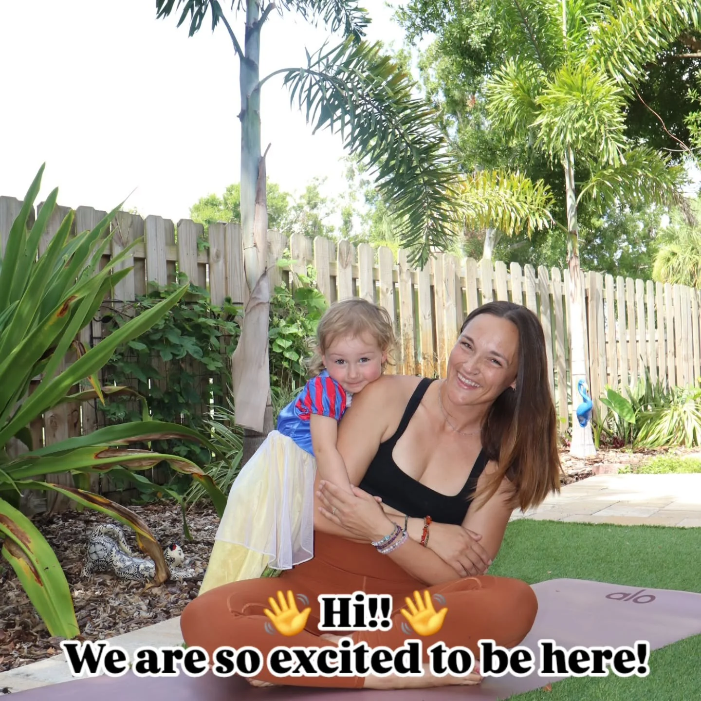 Hi! I'm Gabrielle 👋 
🫰 I'm excited to start practicing in the St Pete area! 
👀 Look out for classes I'll be offering geared towards kids, seniors, and differently abled bodies.