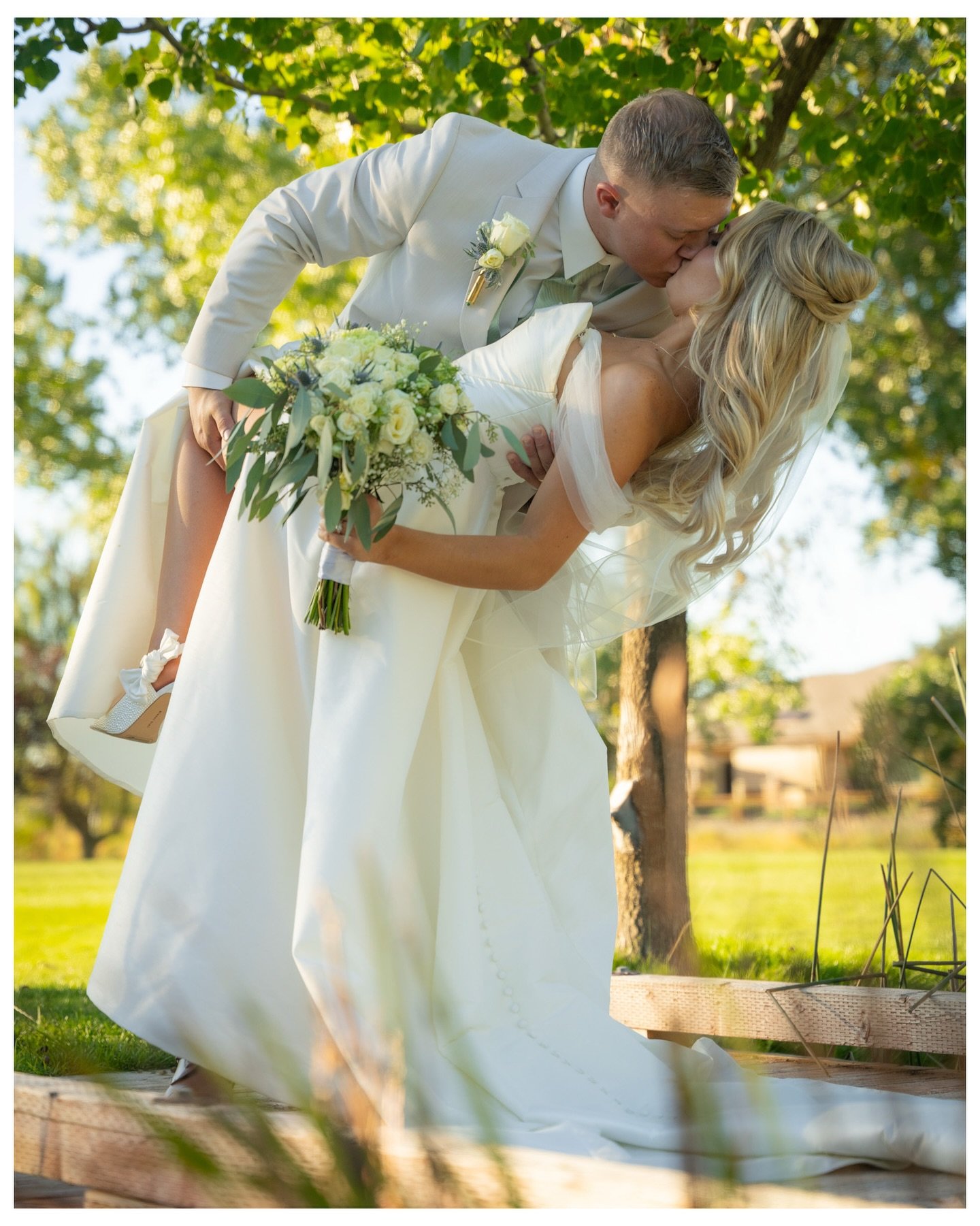 From the quiet glances to the loud laughter &mdash; Jeshua and Eden made capturing love look effortless. Grateful to have been part of such a beautiful day.