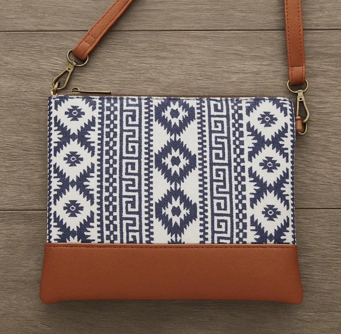 Aztec Pattern Crossbody Wristlet Western Bag
