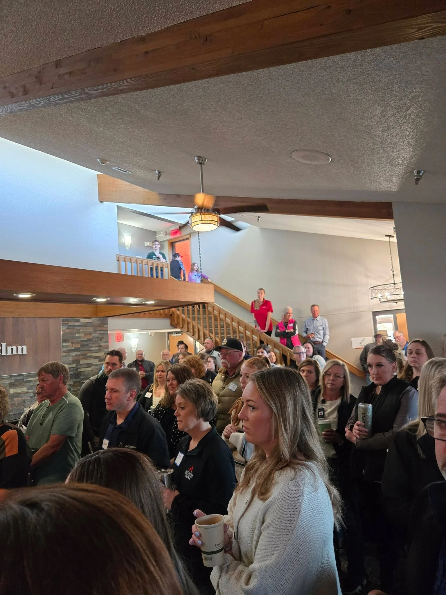 Great morning at Alexandria Lakes Area Chamber of Commerce Wake-Up hosted at the beautifully remodeled AmericInn!

During my 45 seconds to speak, I encouraged people to smile more&hellip; and then they gave me a reason to smile by winning a free pool