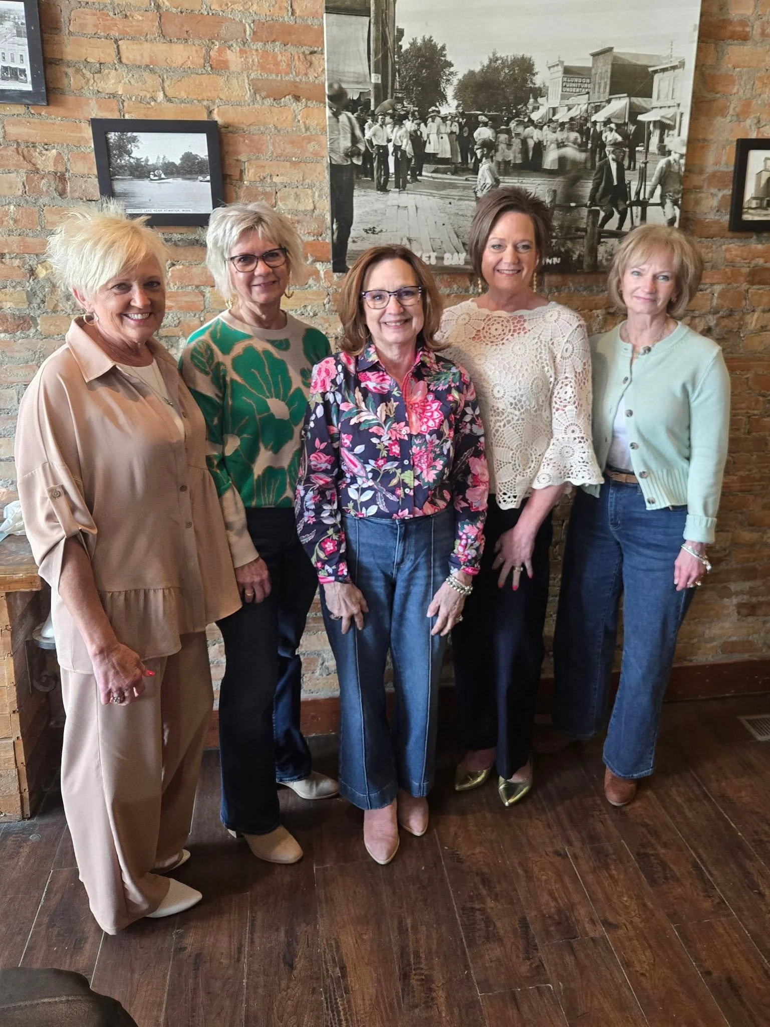 A day spent with friends is a day well spent, defined by laughter, shared memories, and the comfort of being yourself. 

Grew up together. Celebrated everything together. Still making time for each other all these years later. 💛