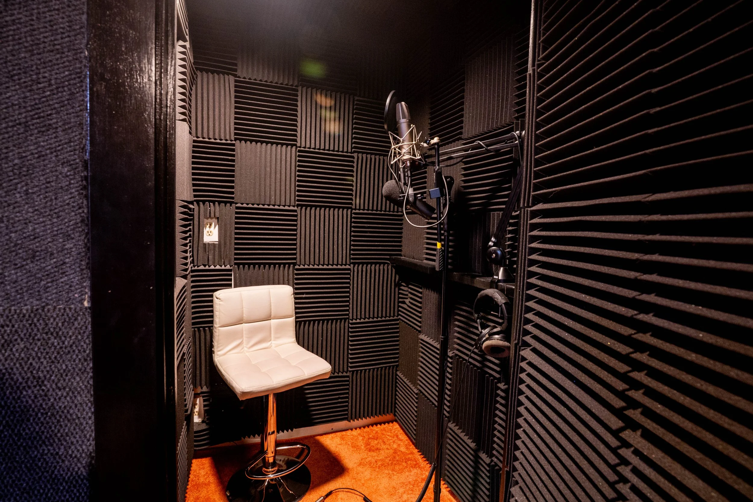 swansons-warehouse-greenville-sc-recording-studio-vocal-booth.jpg