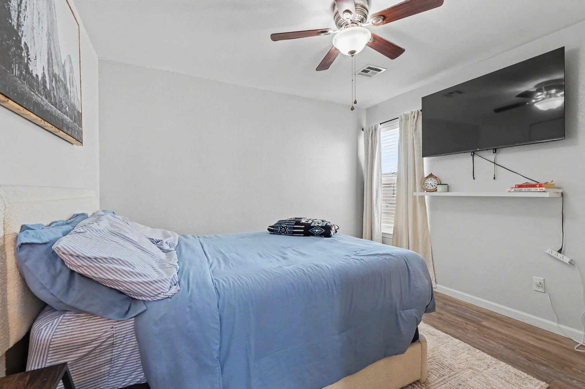 916 danbury-23.jpg