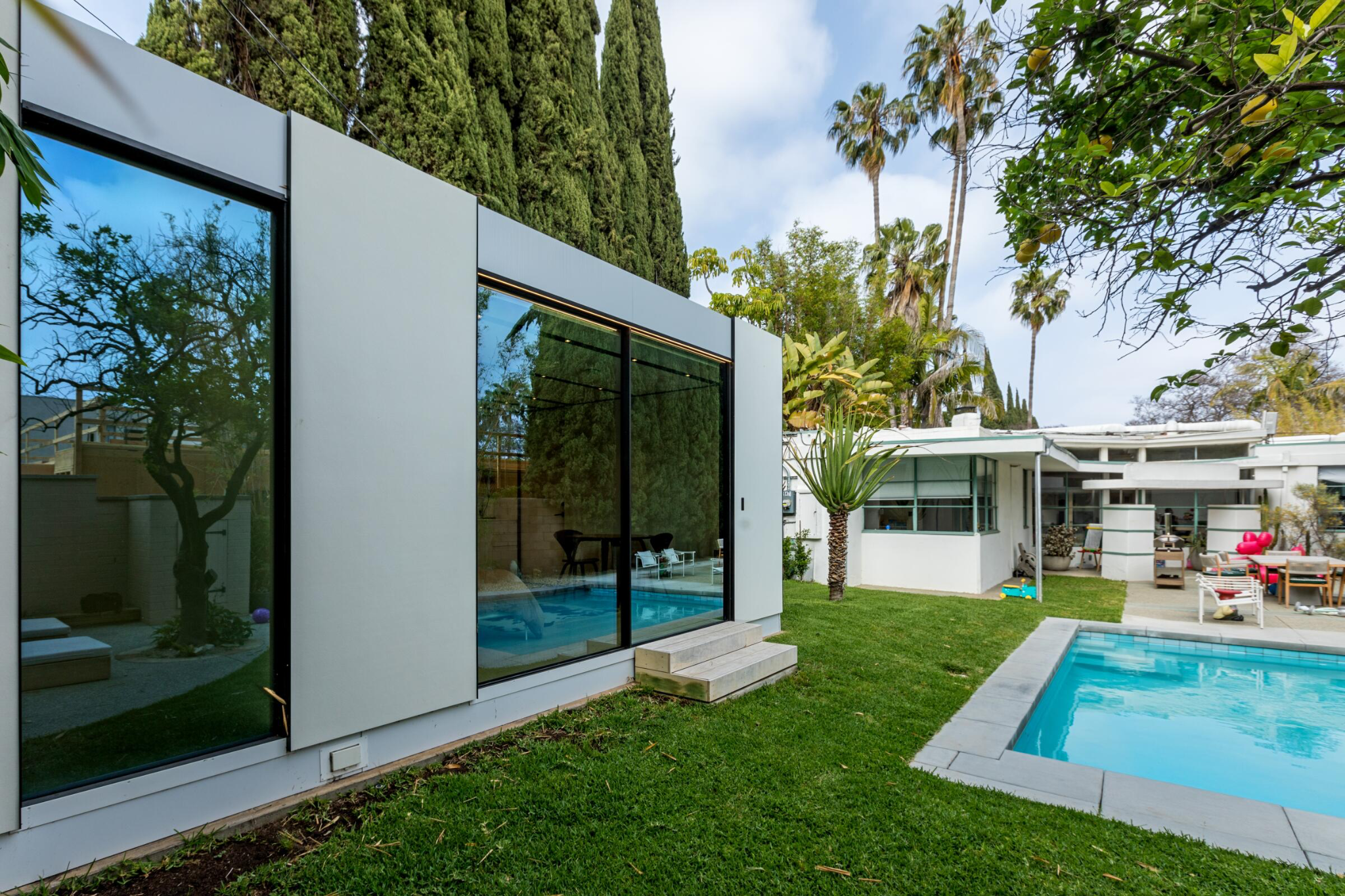 What Are the Top Multi  Gen Home Solutions in Los Angeles?