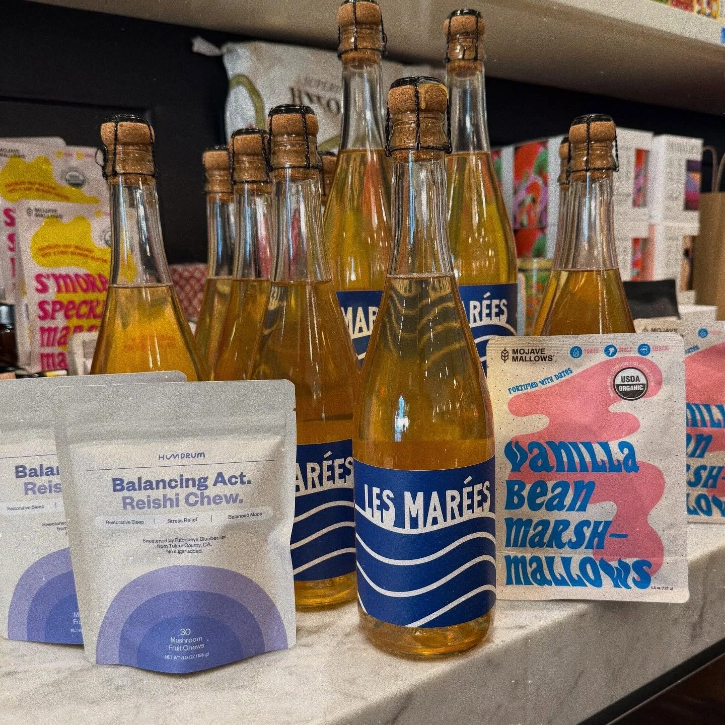 New Non-Alcoholic options: @les.marees BLANC DE BLANC made from organic wine plus @humdrumla mushroom fruit chews extracted with sound wave technology - far out 🤩