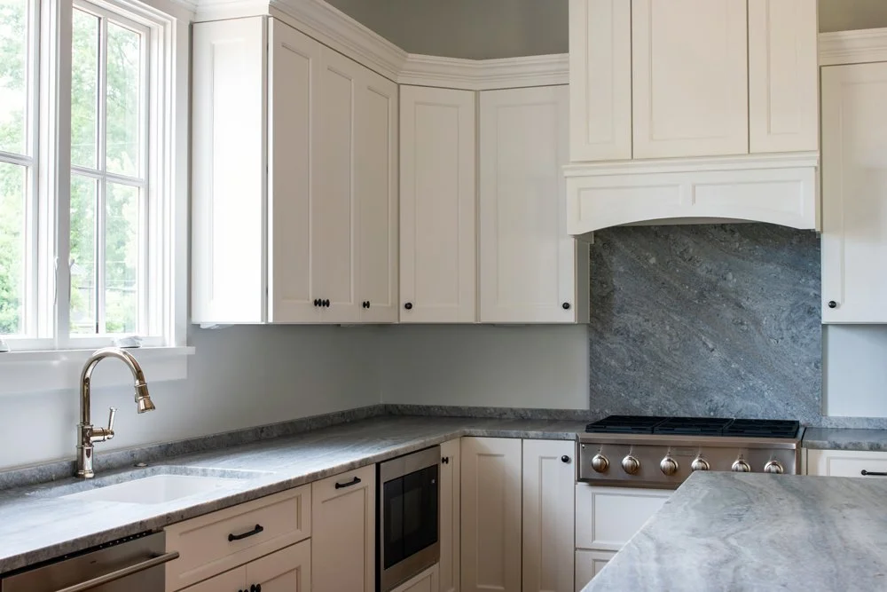 Lancaster-Custom-Builders_Granite-Avenue_Kitchen.jpg