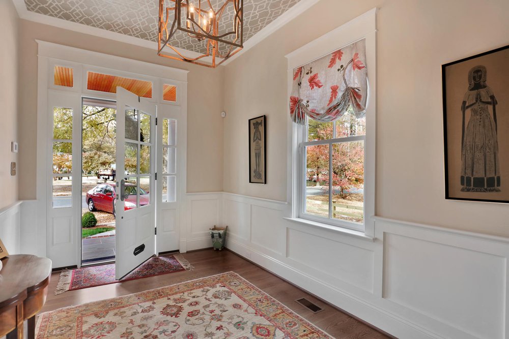 Lancaster-Custom-Builders_Maple-Avenue_Foyer.jpg