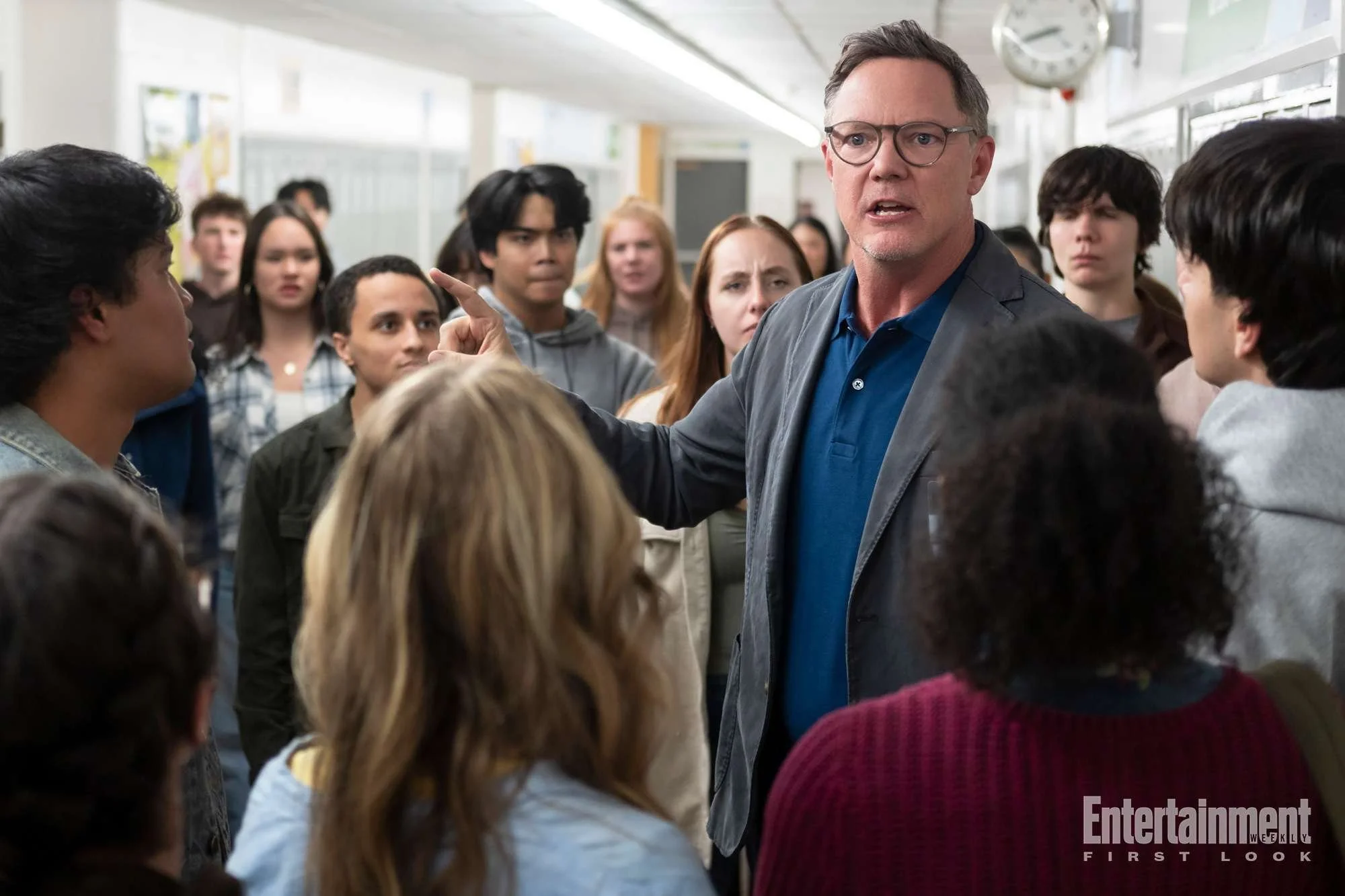 Carrie-Mike-Flanagan-Matthew-Lillard-Principal-Grayle.jpg