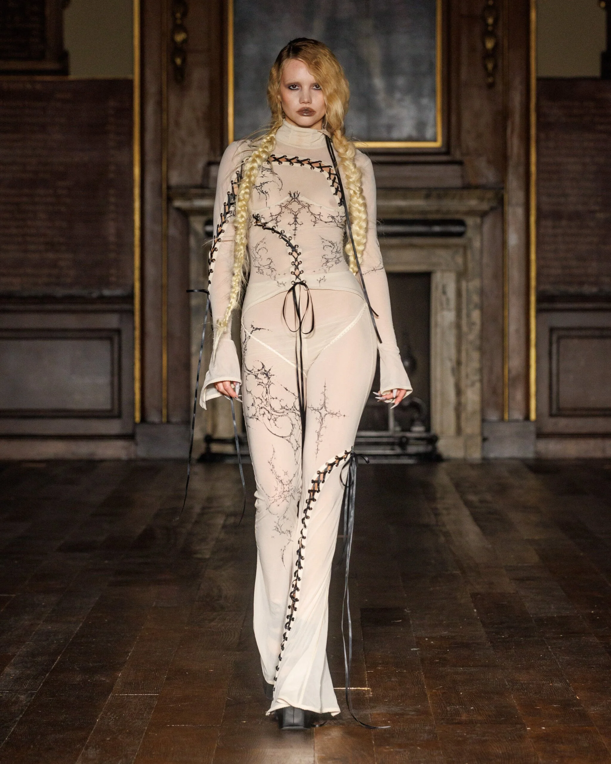 Dreaming-Eli-SS27-Runway-Look-20.jpg