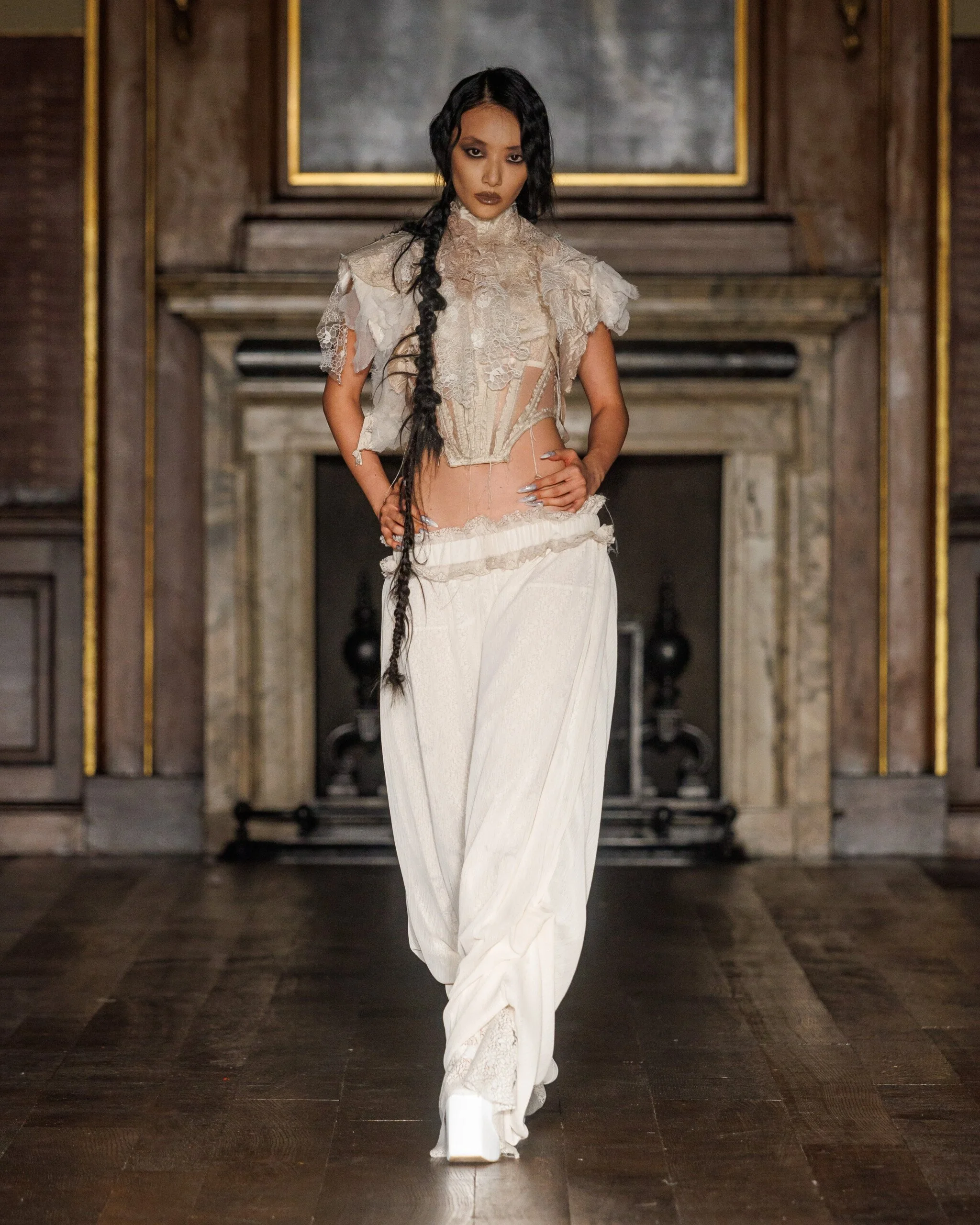 Dreaming-Eli-SS27-Runway-Look-22.jpg