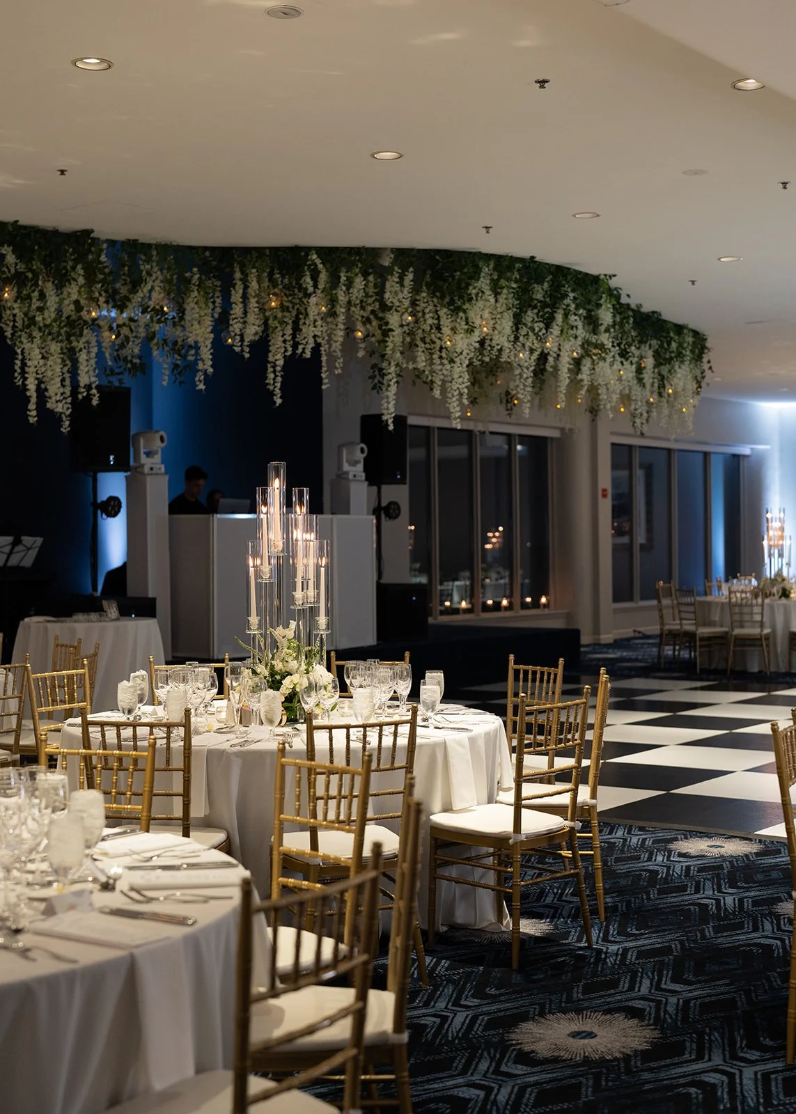 Gold and white NYE wedding tablescape at Chase Park Plaza – designed by AJcoordinates
