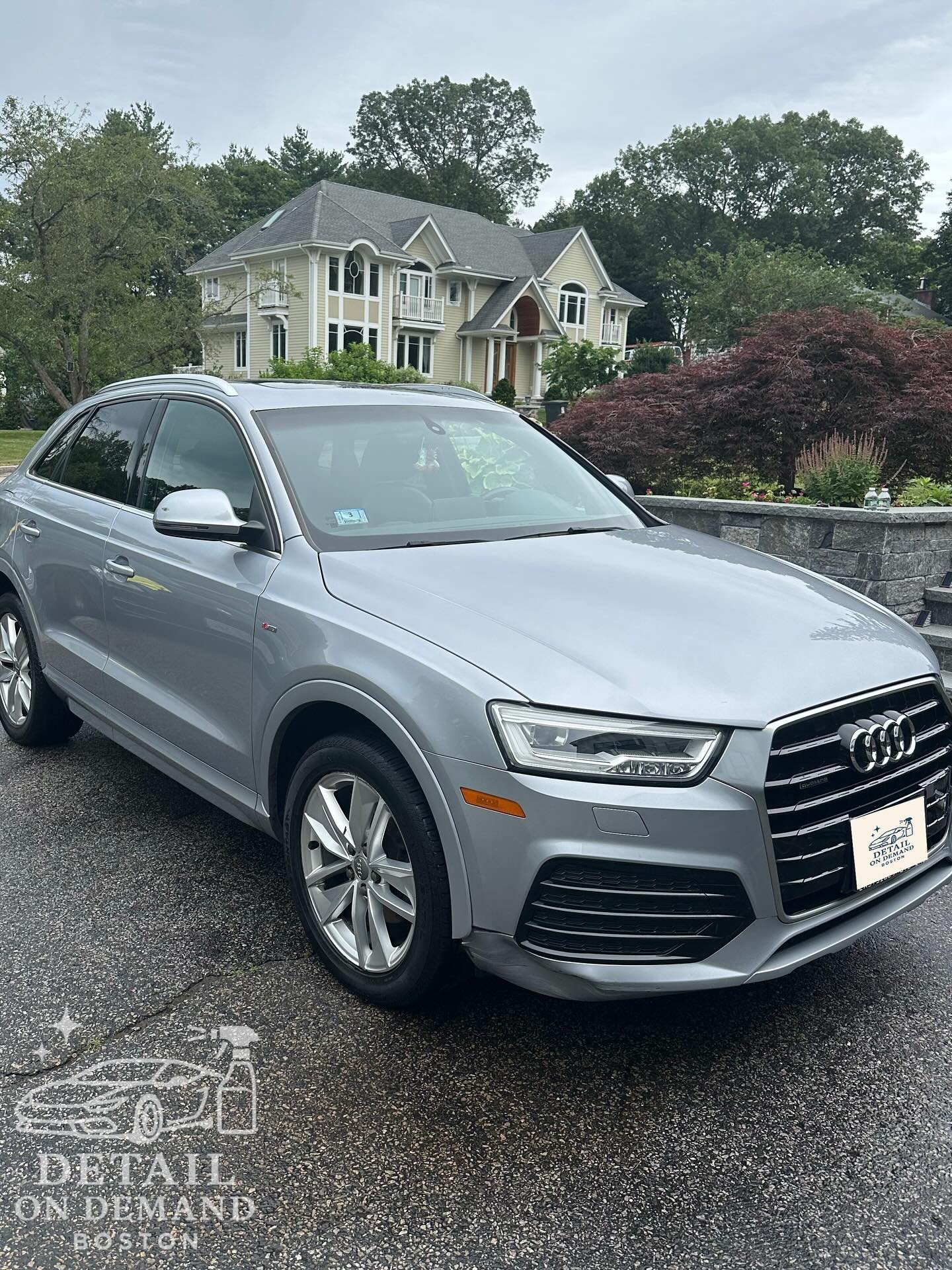 Want your car to be as clean as this Audi. Book our Signature Clean Combo to get the same shine inside and out
•
•
•π Serving Boston & nearby areas
π² Booking via instagram dm or the link in bio
.
.
.
.
.
.
.
.
#detailing #autodet