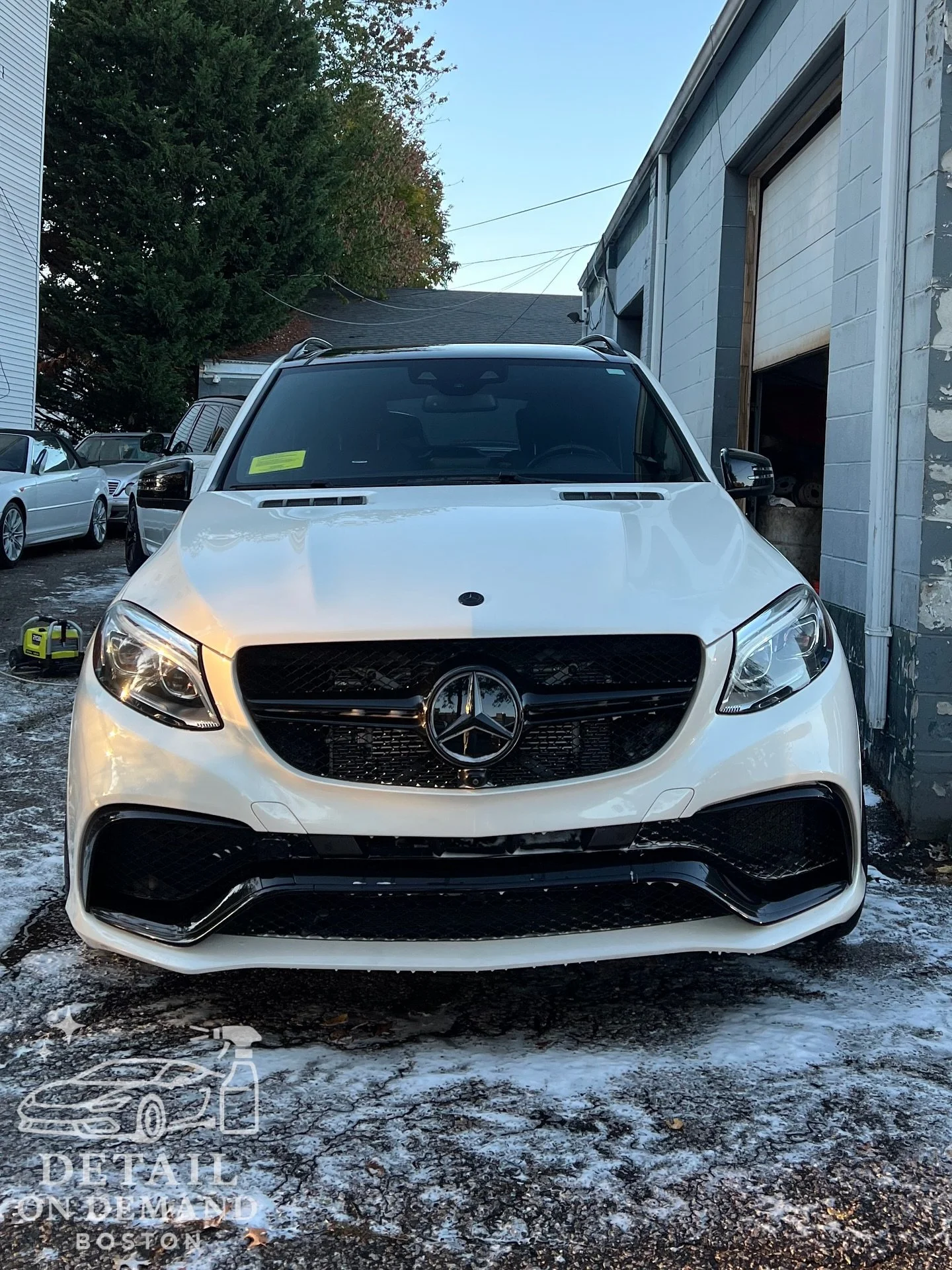 Mercedes-Benz AMG GLE63s ✅
&bull;
&bull;
&bull;#detailing #autodetailing #cardetailing #detailingworld #ceramiccoating #carwash #detailersofinstagram #carcare #paintcorrection #cars #detailer #paintprotection #car #mobiledetailing #coating #detail #d