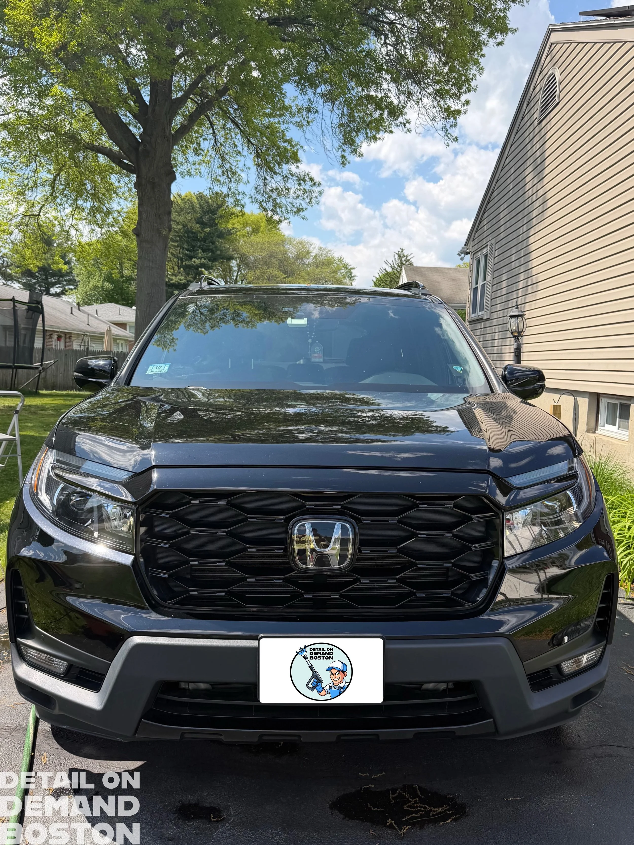 This Honda Passport was brought back to its showroom shine! Book with Detail on Demand to bring your car back to life!
&bull;
&bull;
&bull;
&bull;
&bull;
&bull;#car #detaling #mobiledetaling #boston #honda