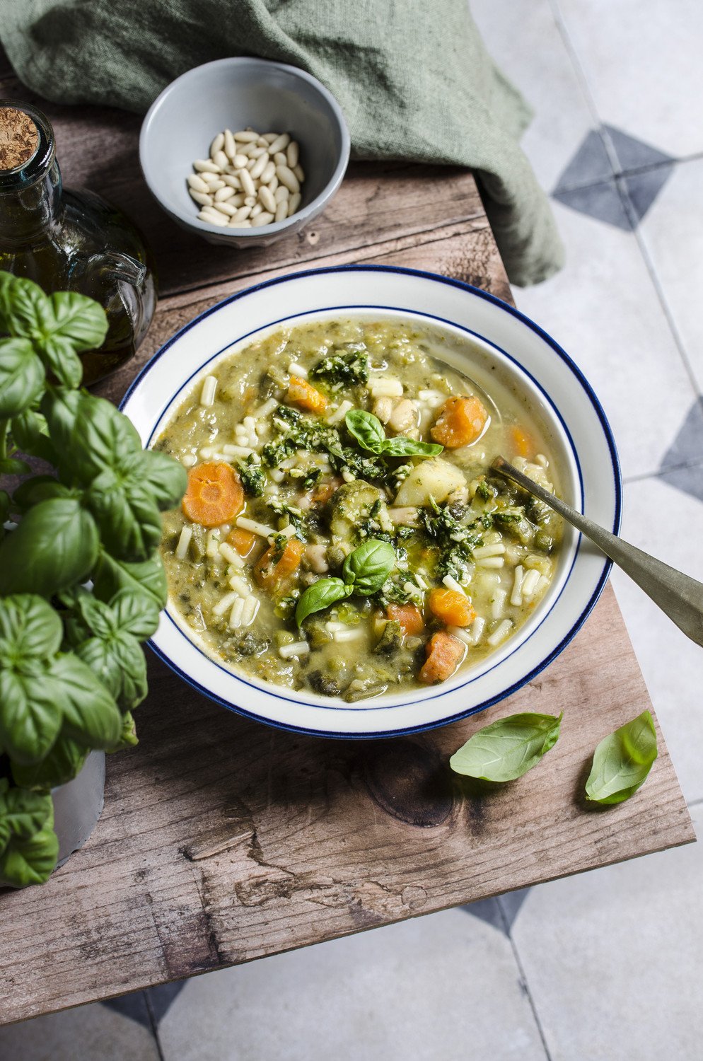 Green Minestrone with Homemade Crackers