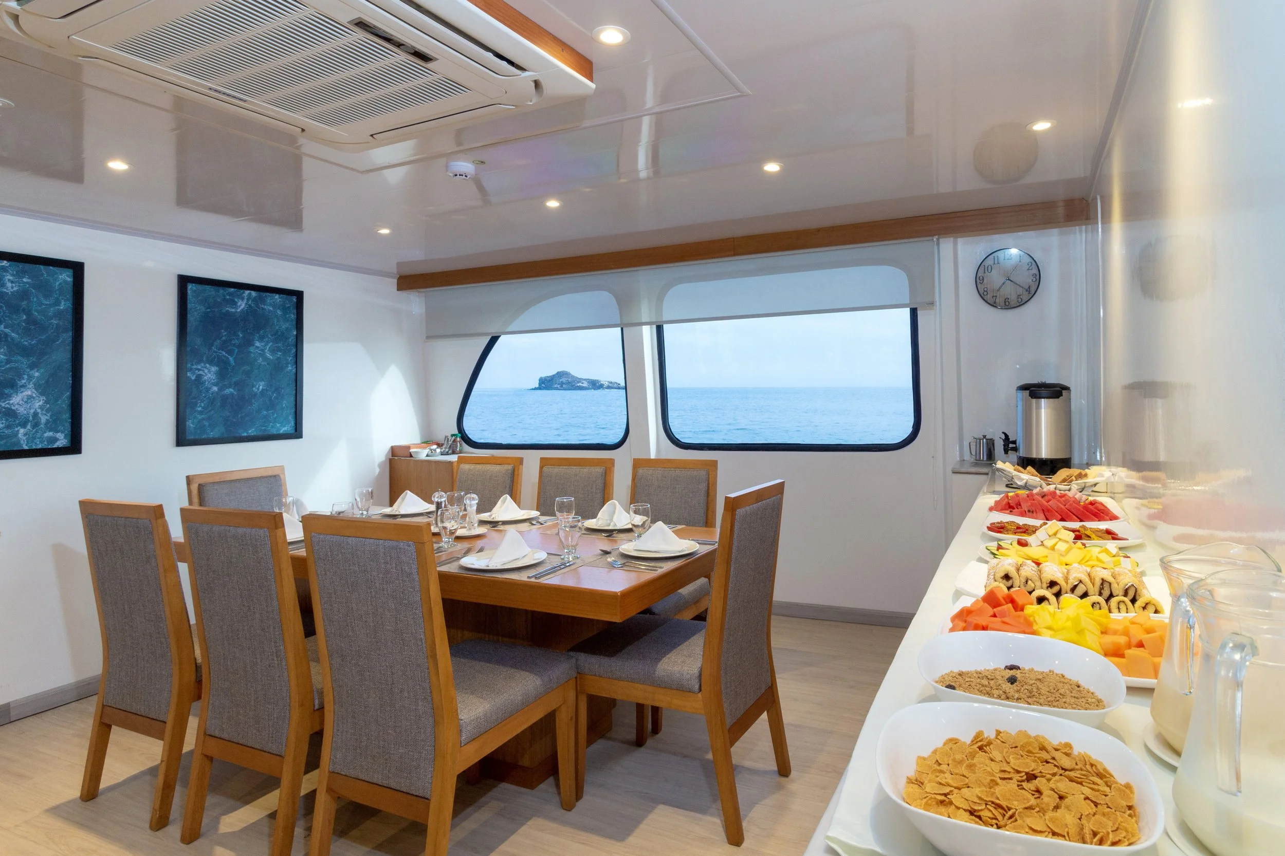 Reina Silvia Voyager-RSV-19.jpg