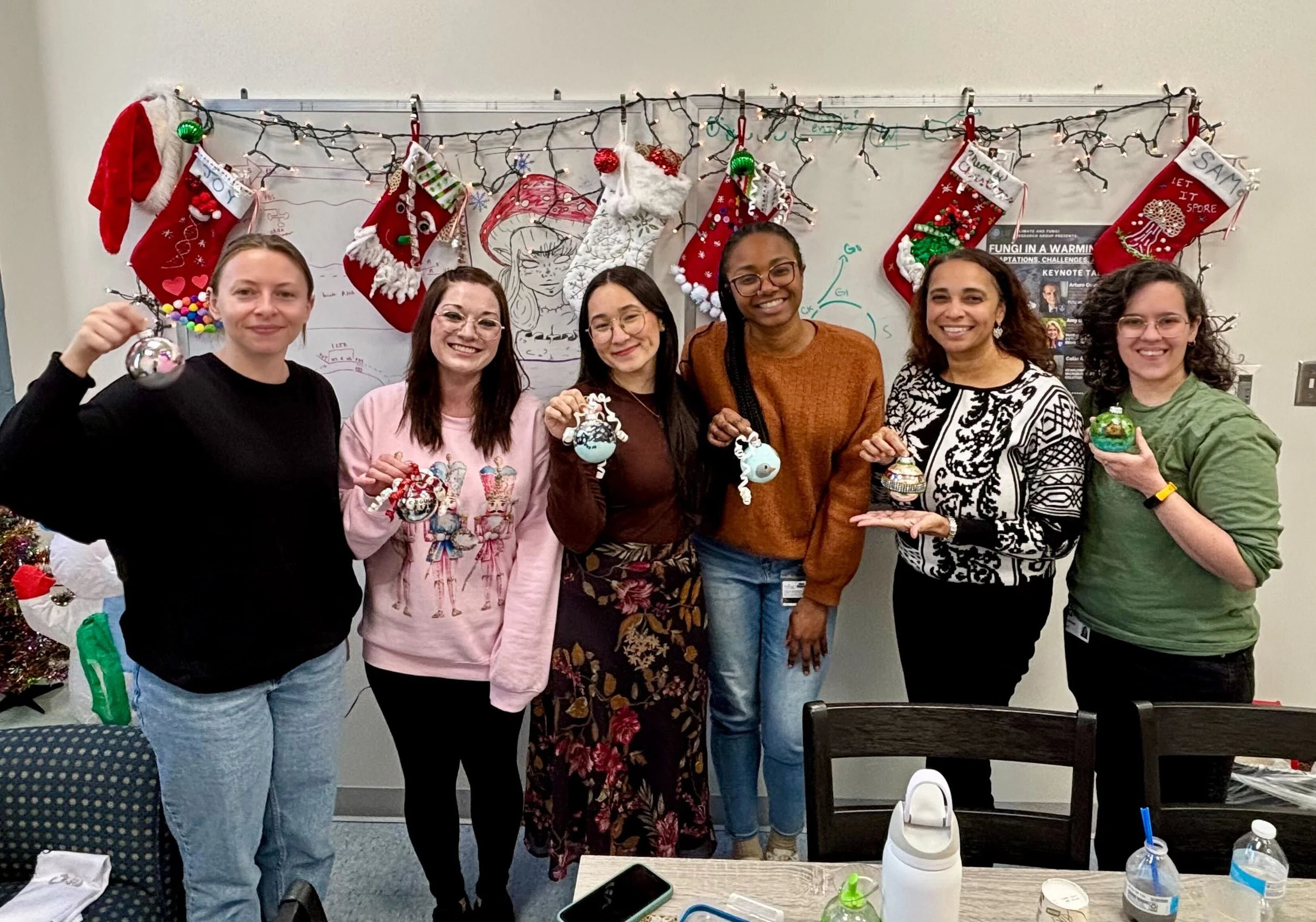 2025 Lab Ornament Decorating 1.jpg