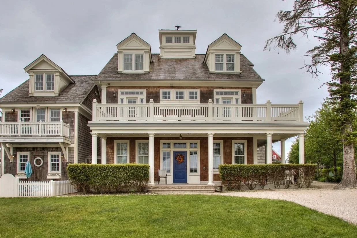 Retreat house for high schoolers in Seabrook.