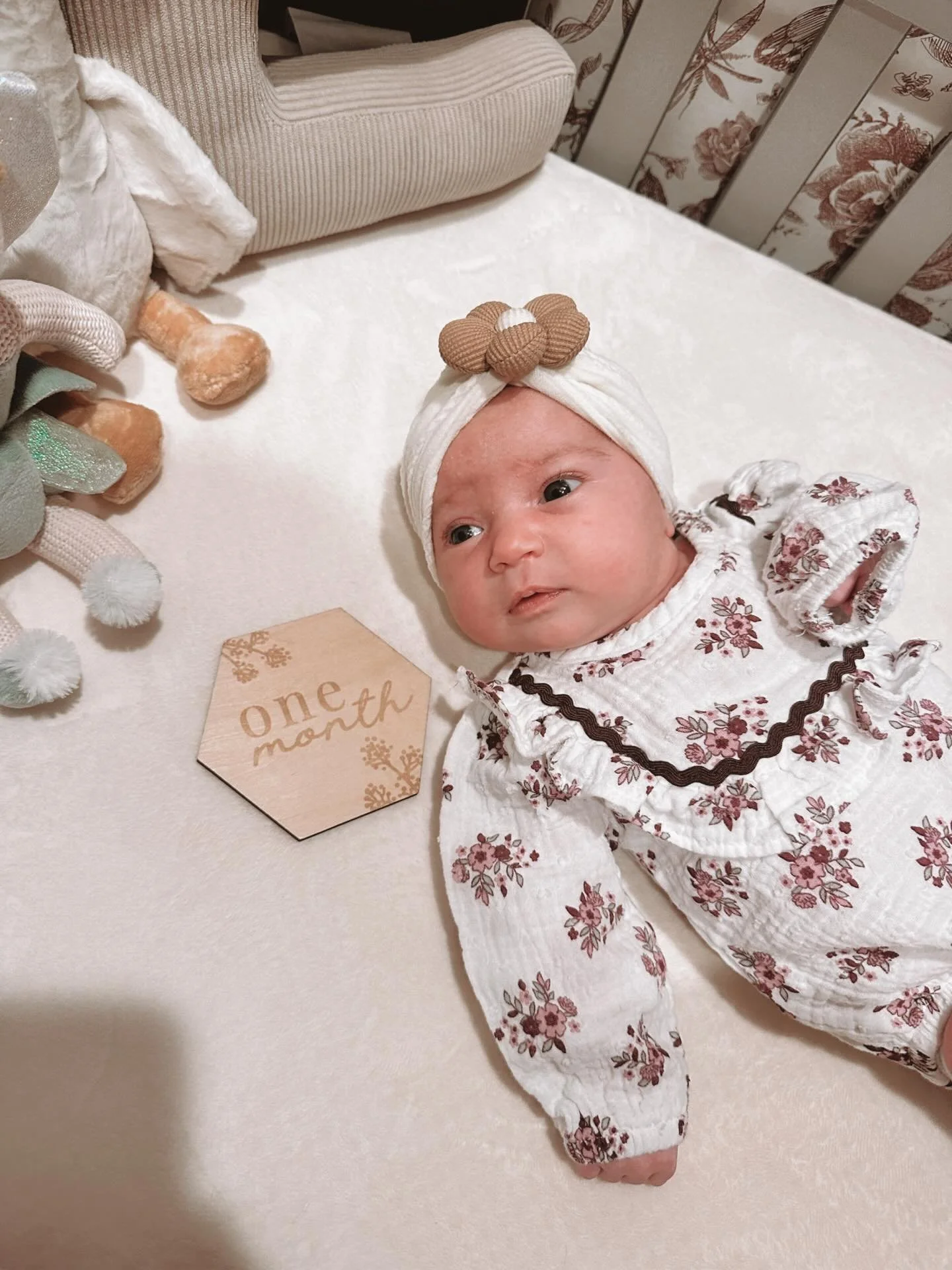 Eva &bull; 1 month 🤍

#OneMonthOld #Daughters #GirlMom #GirlDad