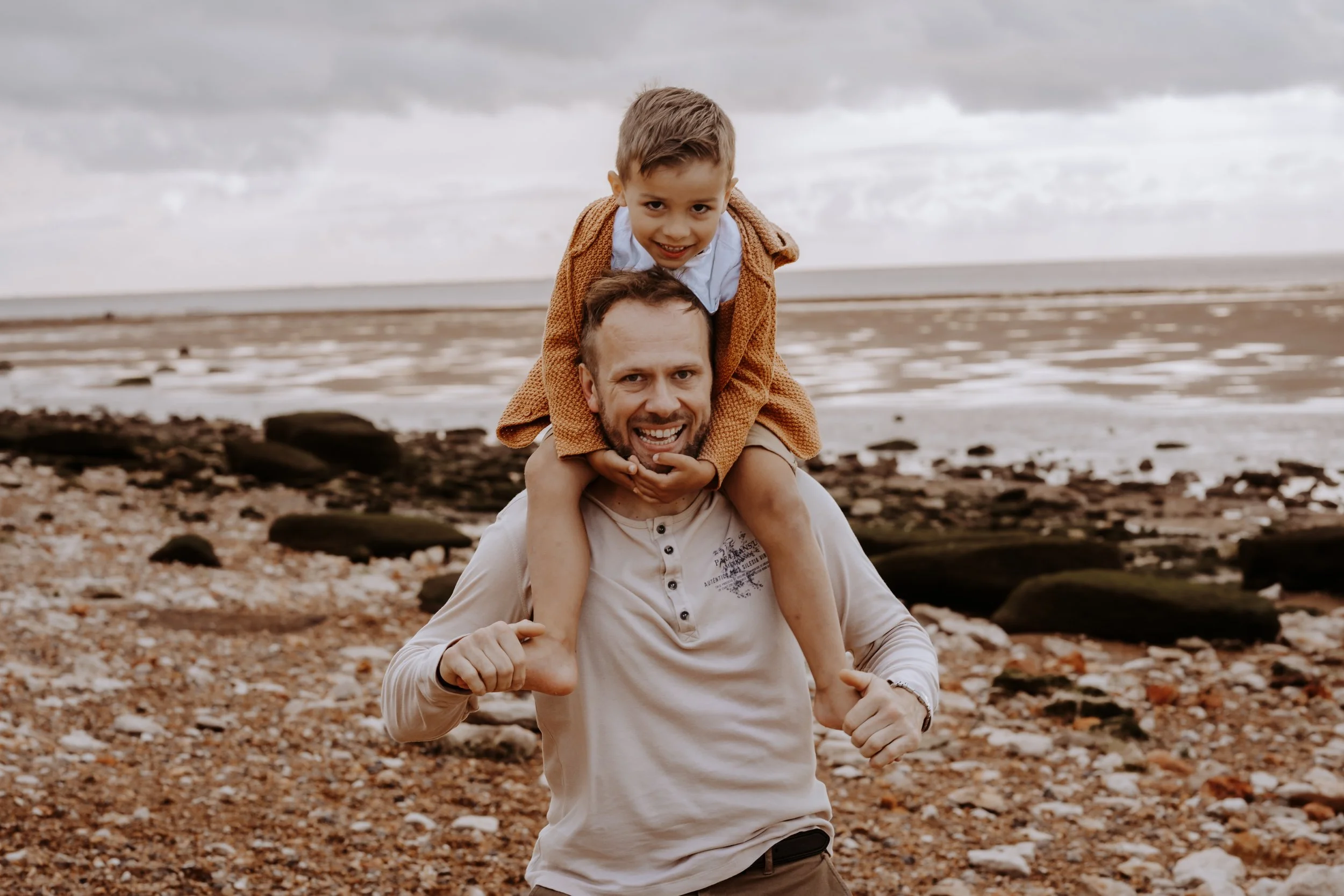 Family photographer Essex. Natural family photography Cambridge. Cambridge family photographer. 