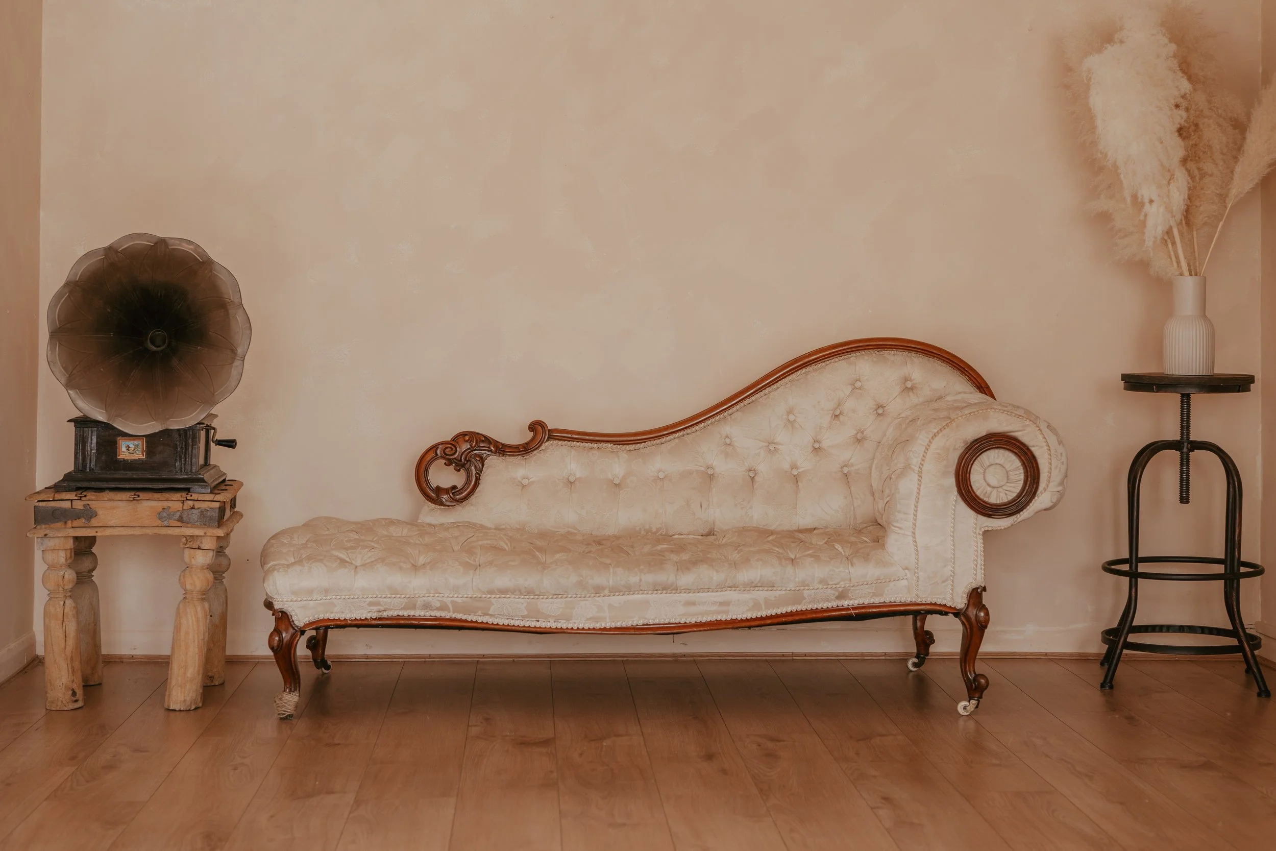 Photo studio Cambridgeshire. Photo studio Saffron Walden. Photographer Great Dunmow. 