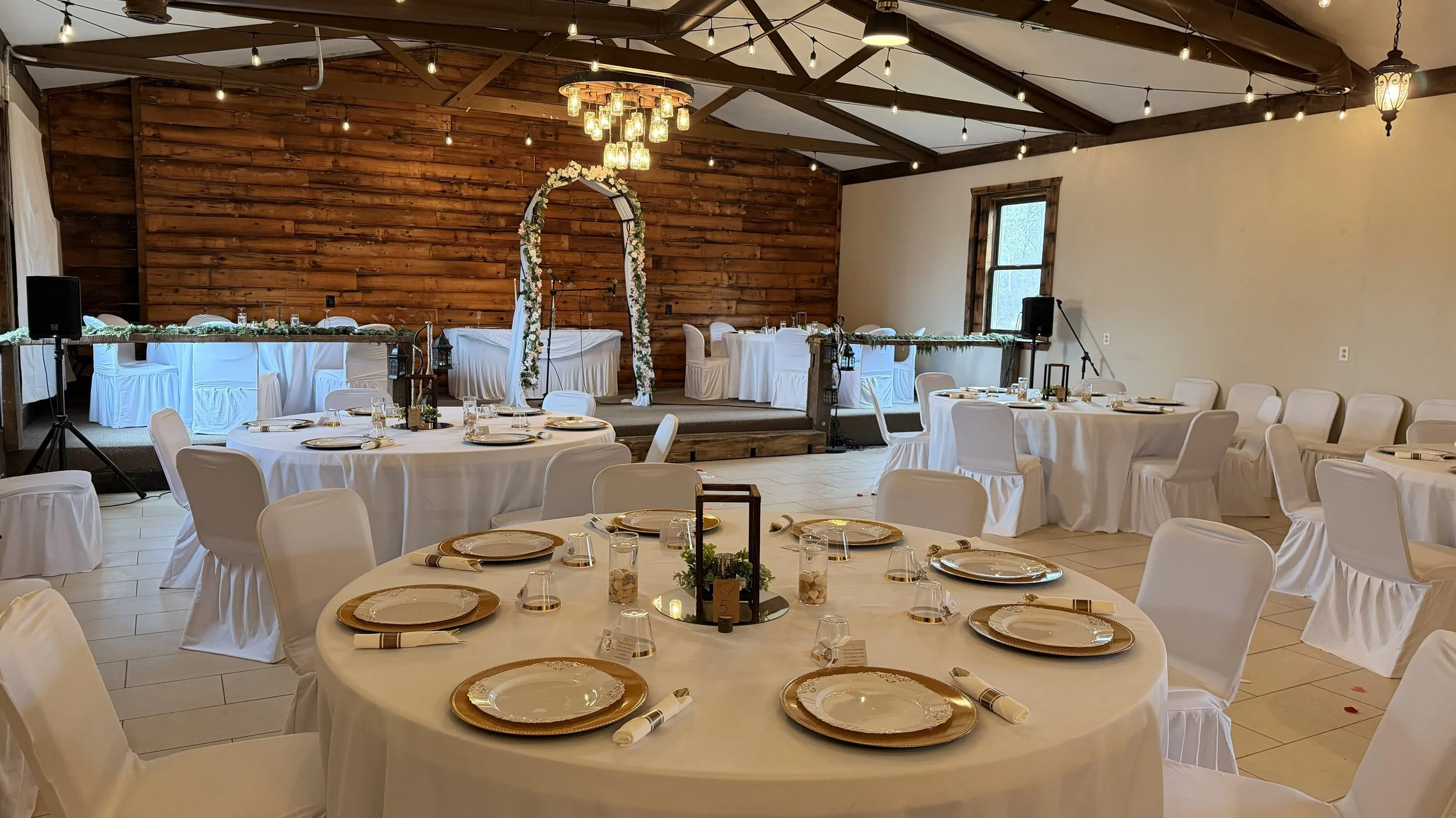 Zimmerman wedding - set tables.jpg