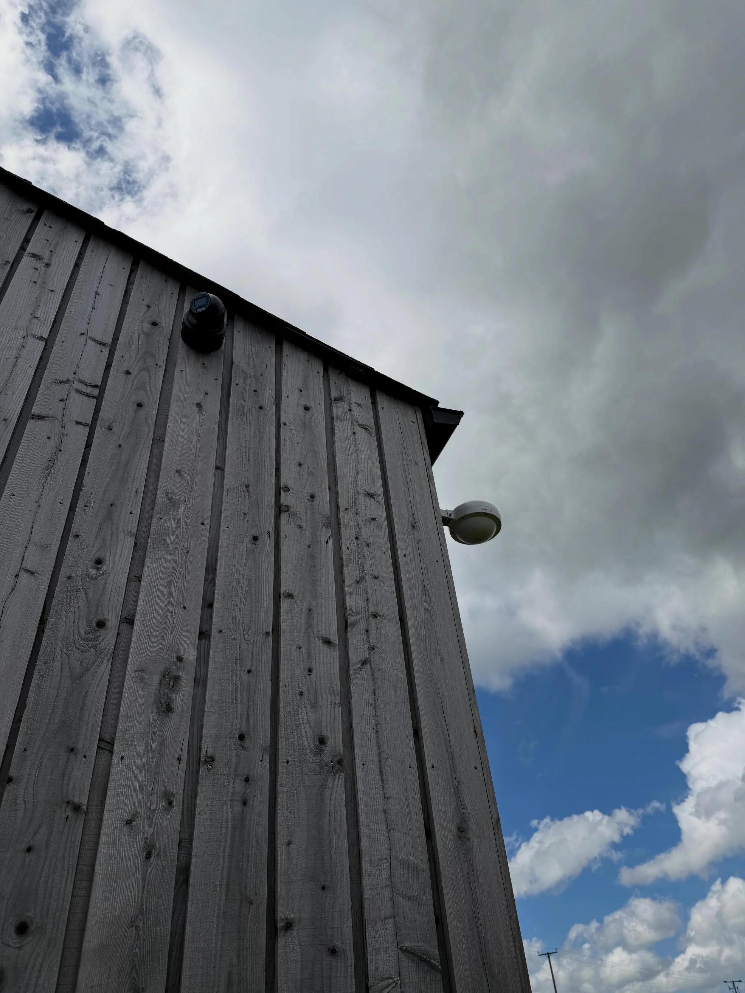 📶 Recent Installation &ndash; Seamless Ruijie Reyee WiFi 6 &amp; CCTV Upgrade 📶

We recently completed another fantastic installation for a customer in a remote rural area who was struggling with poor mobile phone signal and unreliable internet cov