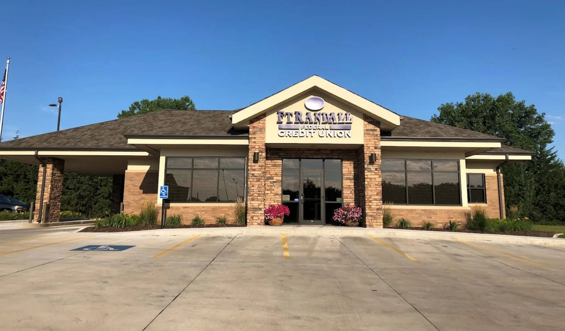 Fort Randall branch location exterior