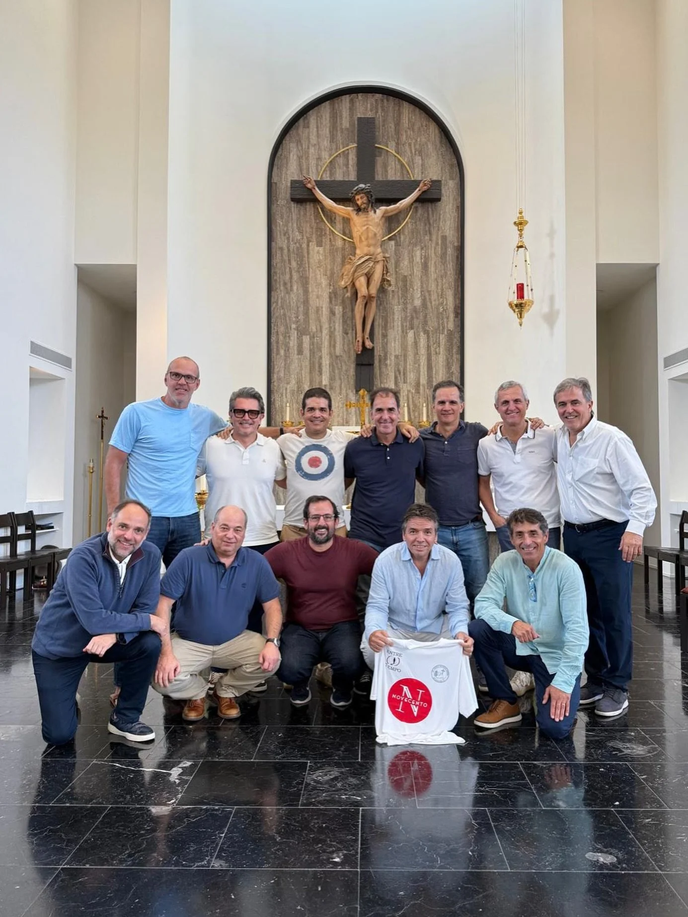 The Entretiempo team (pictured here) is hard at work preparing for the upcoming retreat! 🙏🏼

This first retreat is for men (in Spanish), but future ones will also be offered for women and, God willing, in English too.

Retreat coming up soon &mdash