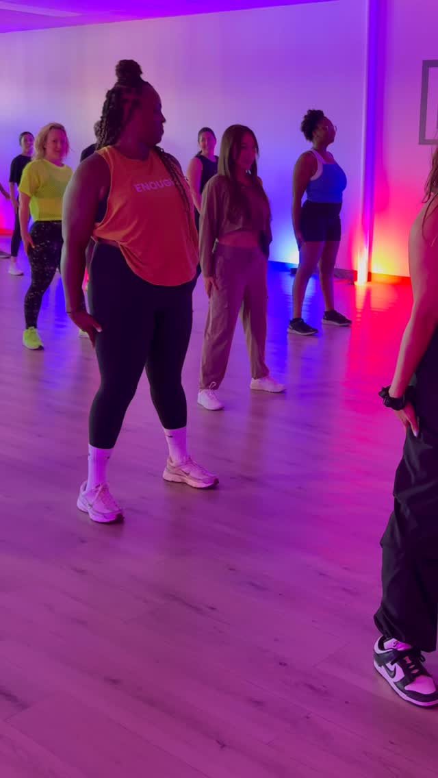 @un_apaula_getic ‘s set at the Grand Opening Class π€© The community SHINES in this video. We hear the support of the students who are watching. We see the smiles on the dancers’ faces. This is the kind of culture we love to see π Be sure