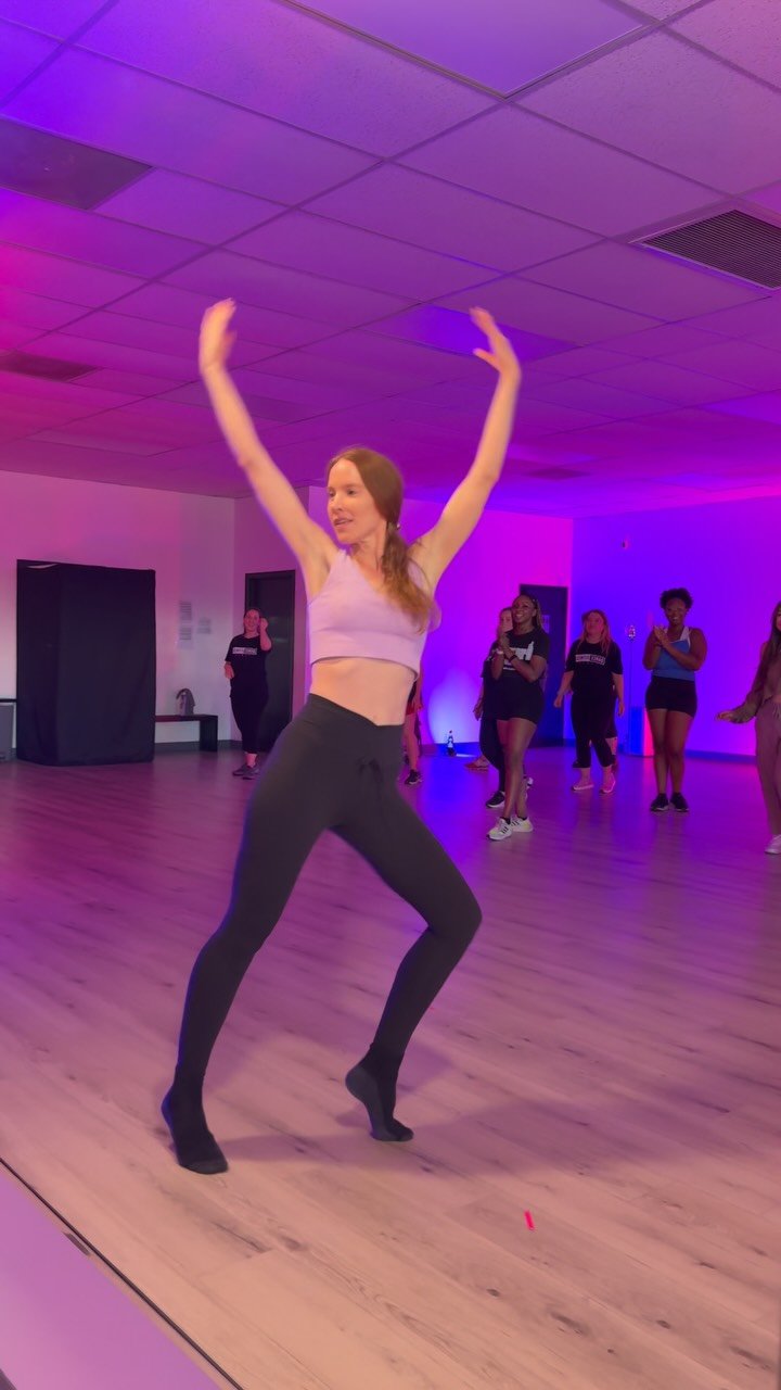 SAMBA SATURDAYS! Starting this Saturday at 2PM, catch Brazilian Samba with @annalisa__marie ! Follow @annalisa__marie for announcements and to sign up for her class.
#samba #braziliansamba #tempe