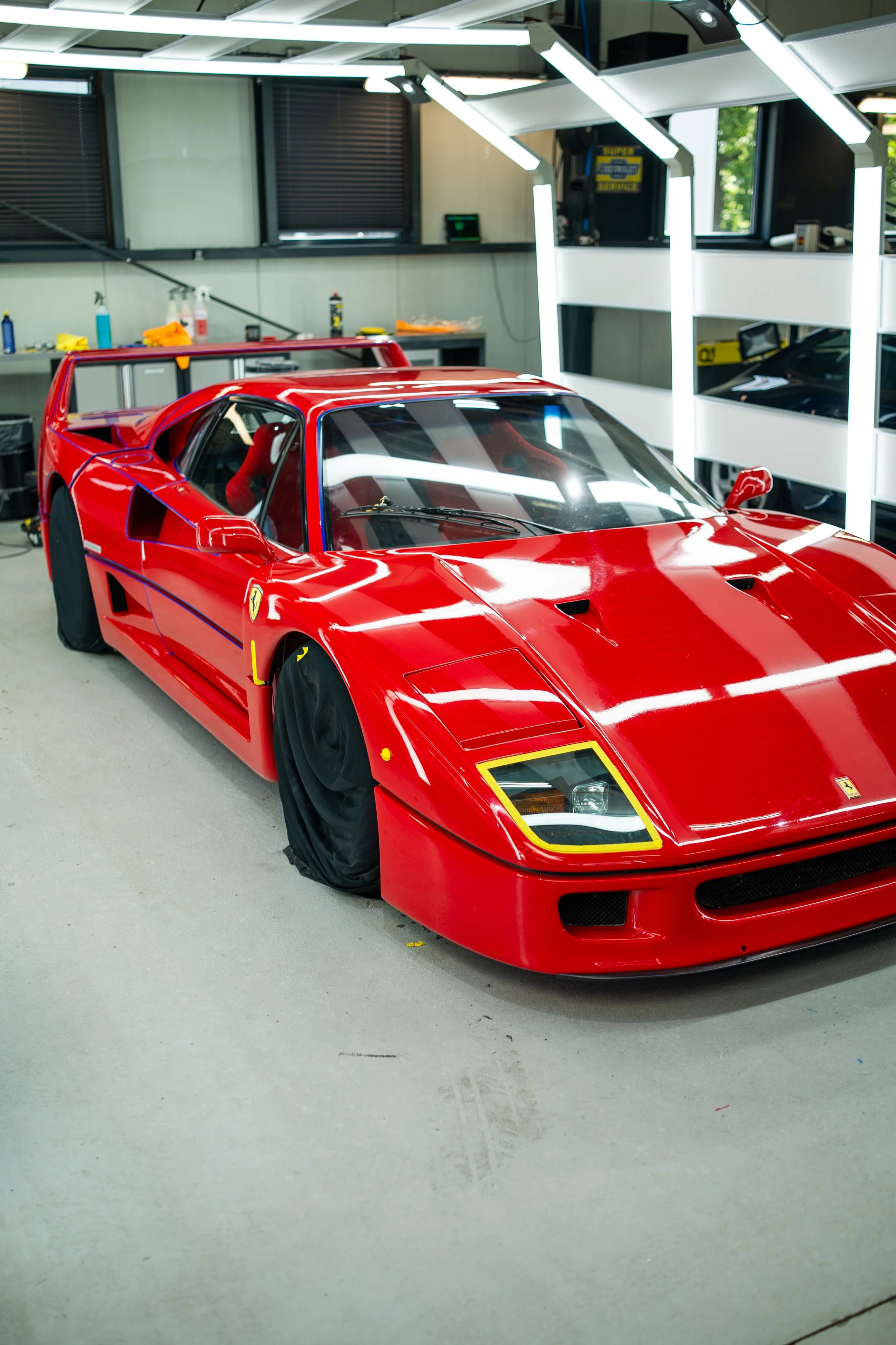 F40-18.jpg