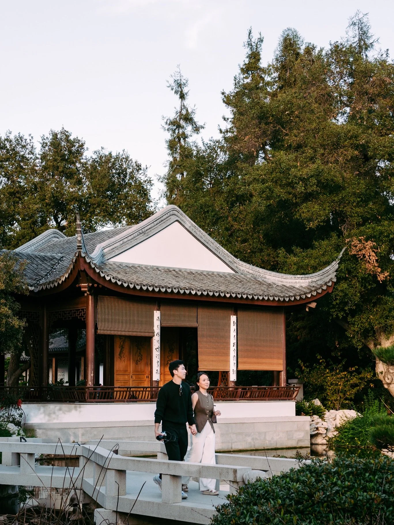R + V at the Huntington Library 🤍 the weather was perfect for these two newly engaged 🥹