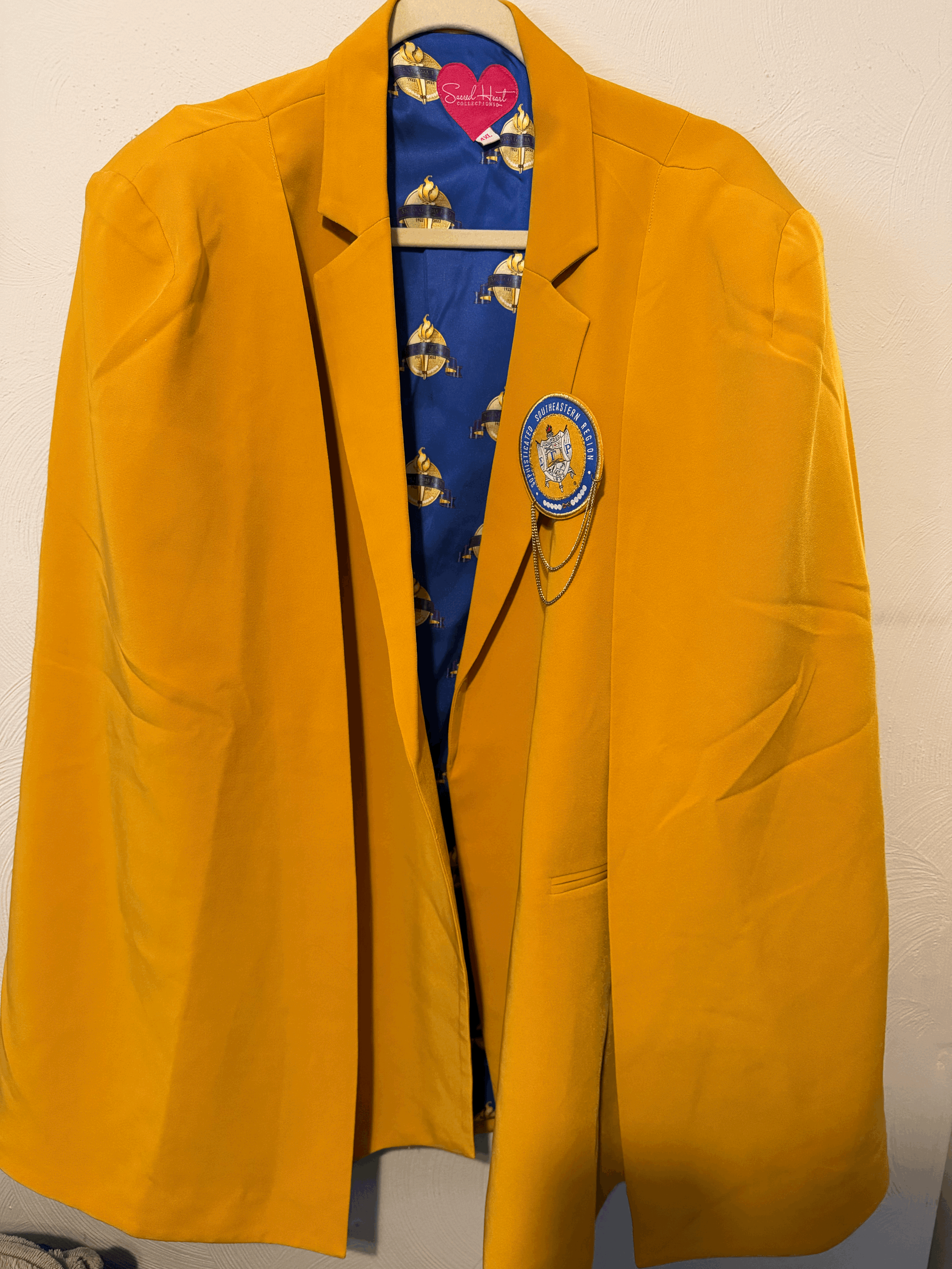 Gold Blazer with Southeastern Region Pin 4XL - Excellent Condition