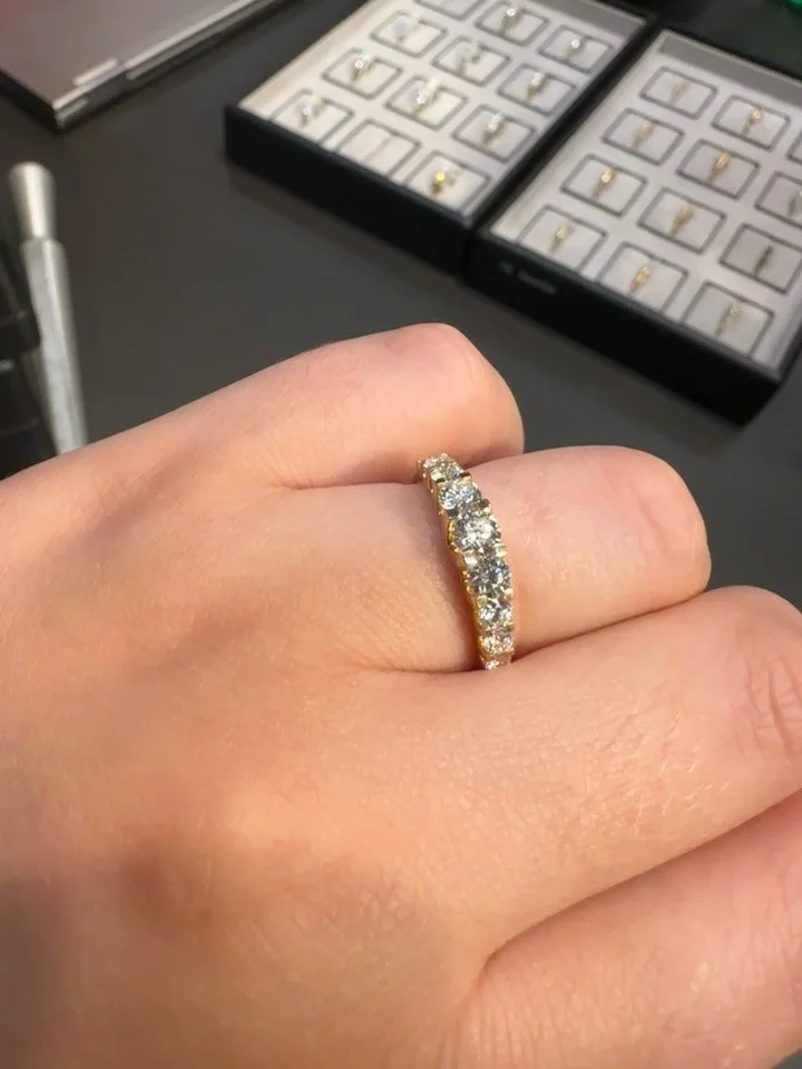 &Aring;rets messetur er veloverst&aring;et!✨

Vi har v&aelig;ret afsted p&aring; vores &aring;rlige messetur, hvor vi har g&aring;et p&aring; opdagelse blandt en masse smukke nyheder inden for smykker og ure.💍

Det er altid inspirerende at se de nye