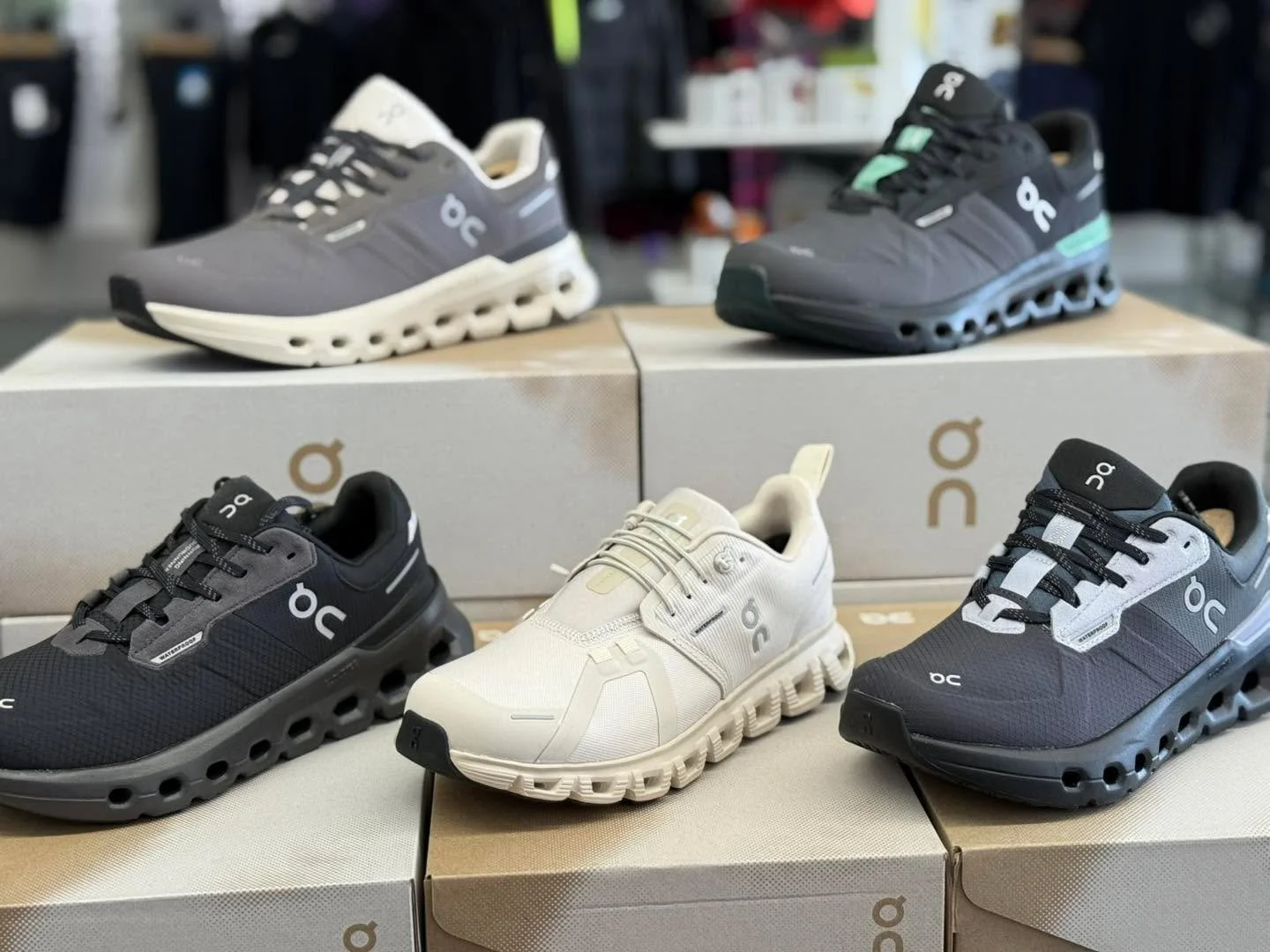 The puddles can try, but they&rsquo;re not winning this round. On&rsquo;s water-beating styles have you covered from drizzle to downpour. Step into Runnin&rsquo; Gear and gear up for all seasons!

#runningear #romanoracingco #werunwaterford #weruncla