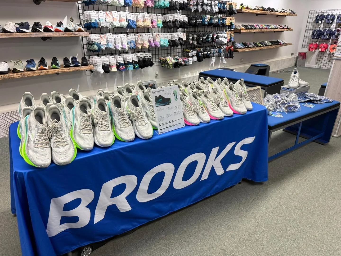 What a night! We laced up the all-new Adrenaline GTS 25 and hit the roads for a run that reminded us why &ldquo;support&rdquo; can still feel like luxury. Smooth miles, cushioned landings, and stability that doesn&rsquo;t quit &mdash; this shoe broug