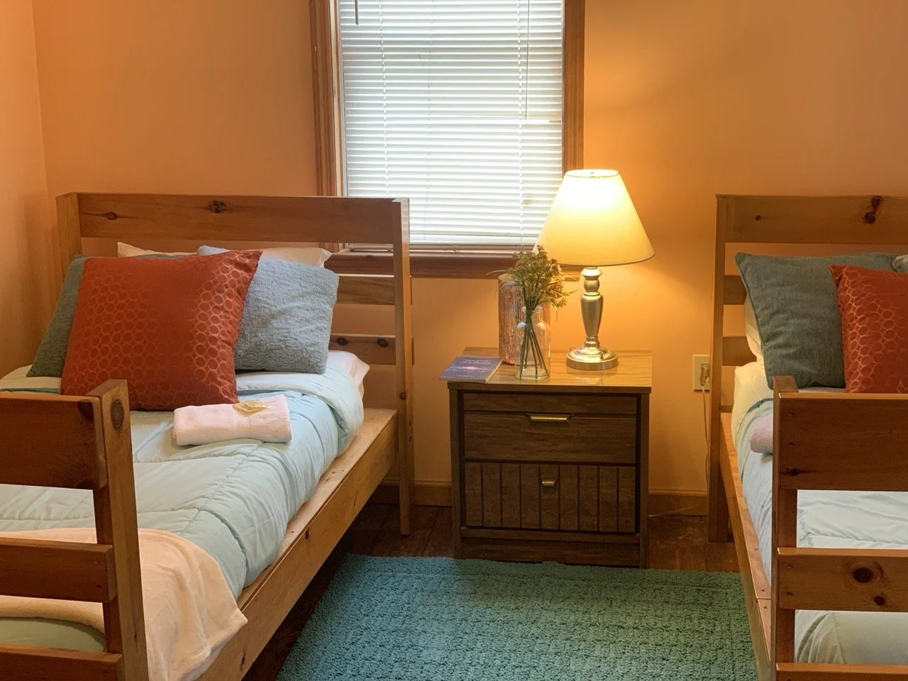 Groß (Double Bedroom 1).jpeg