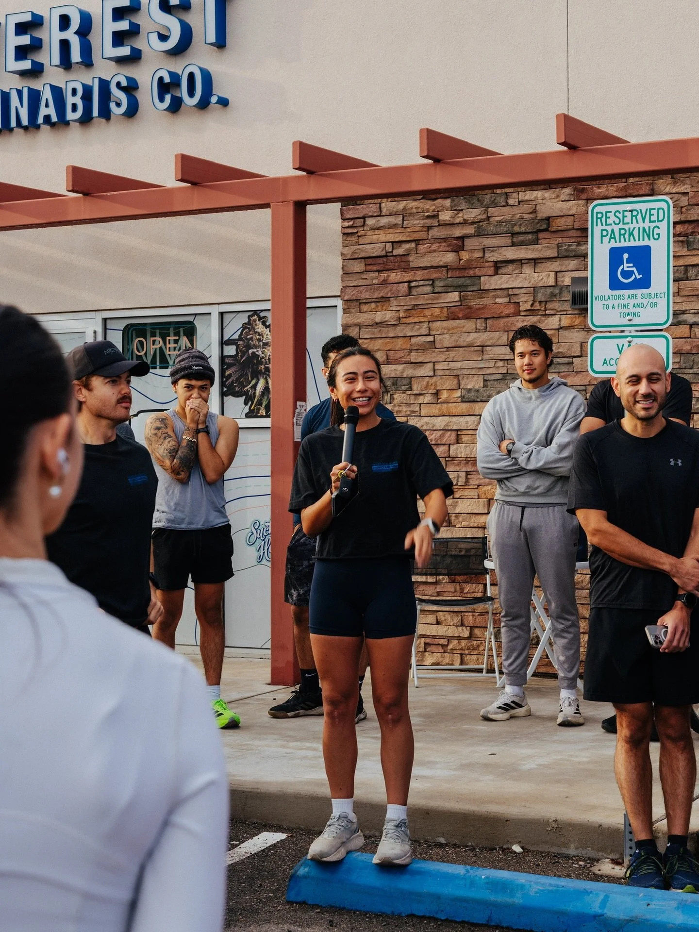 Bosque Runs + @catalystcoffee505 💙 we had the best time with y&rsquo;all this morning!

We have a special run planned for balloon fiesta next Sunday morning! Official announcement coming soon! 🎈

Photos: @owennlyons @aaallonzo